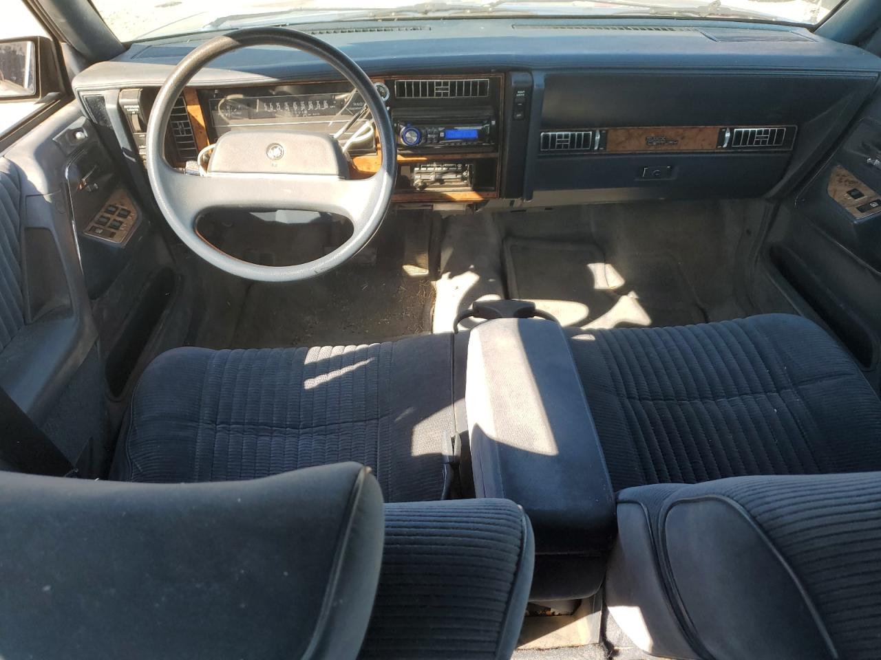 1993 Buick Century Special Blue vin: 1G4AG54N2P6431493