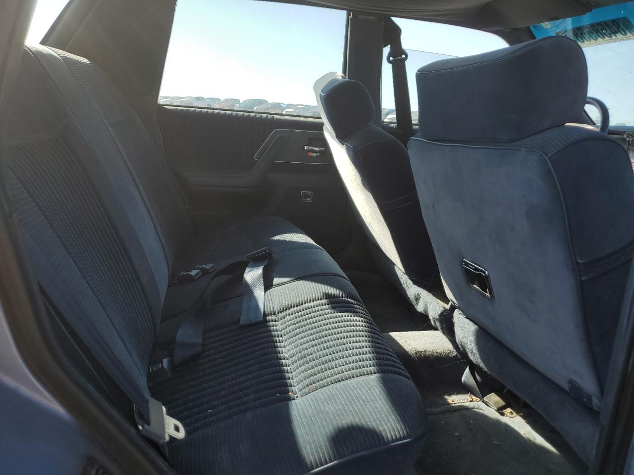 1993 Buick Century Special Blue vin: 1G4AG54N2P6431493
