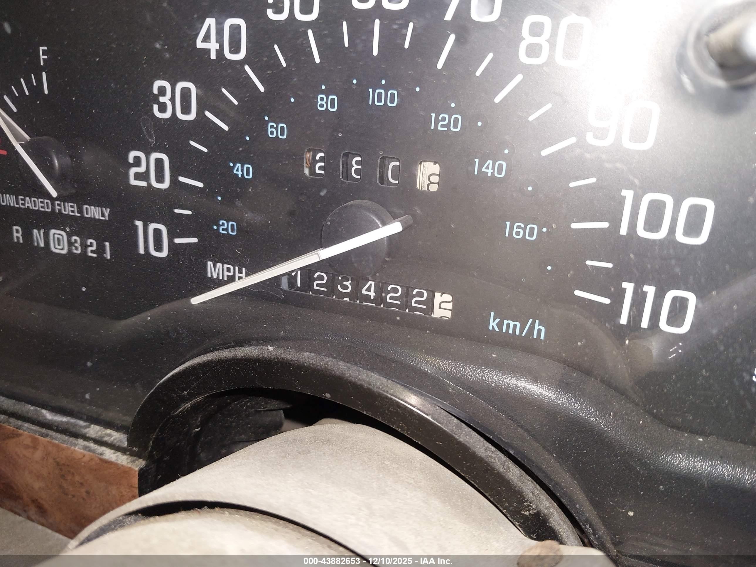 1996 Buick Century Special/custom/limited Gold vin: 1G4AG55M0T6484113