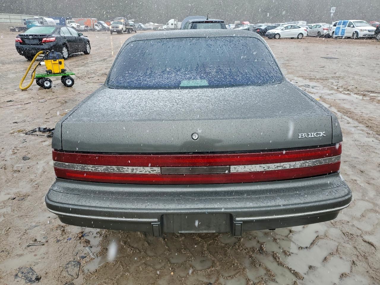 1996 Buick Century Special Brown vin: 1G4AG55M1T6409162