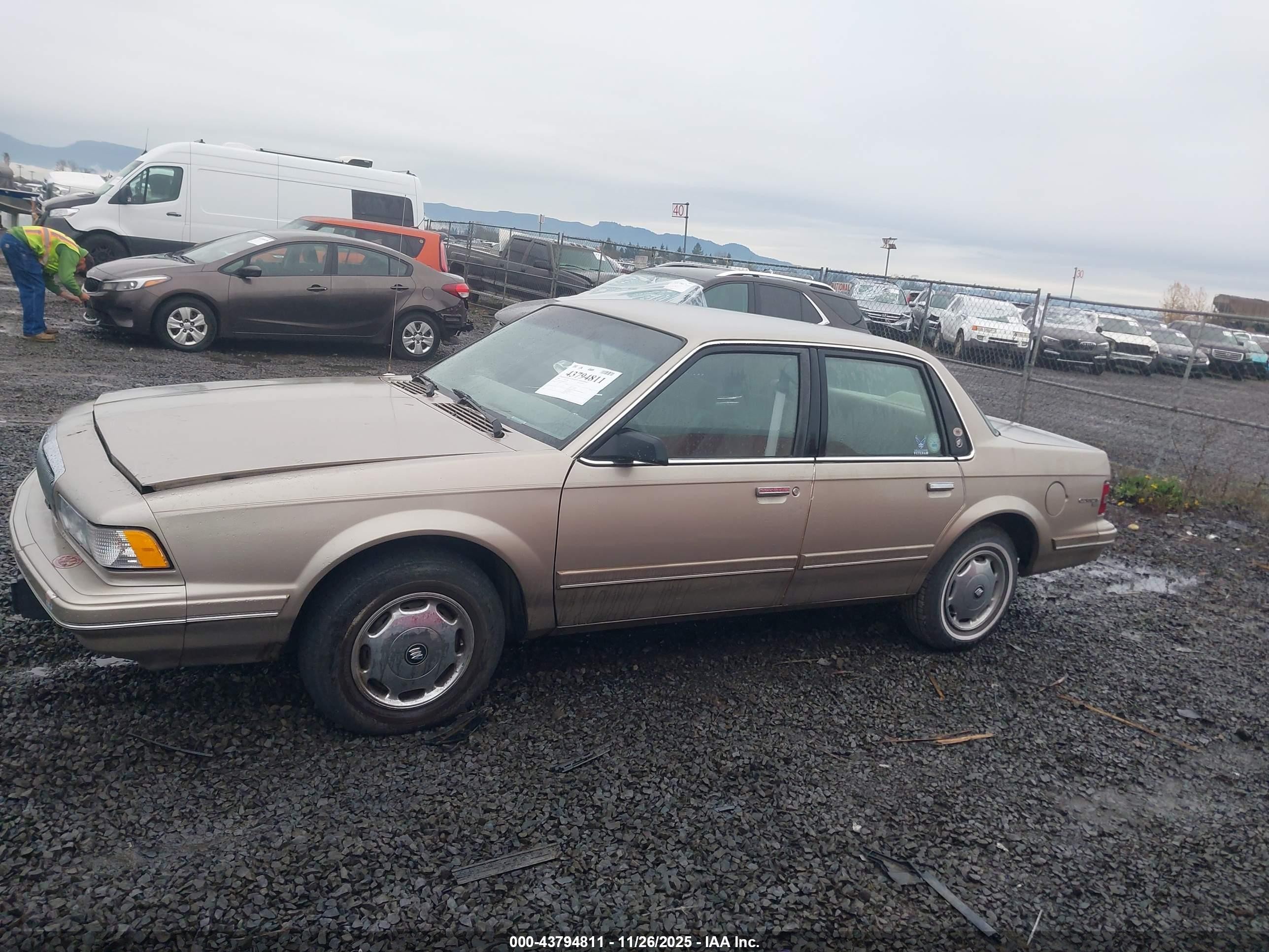 1996 Buick Century Special/custom/limited Brown vin: 1G4AG55M1T6412305