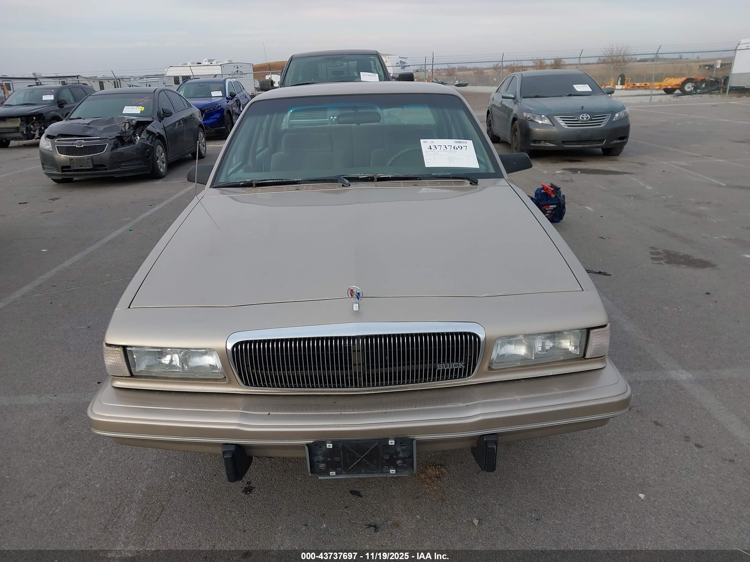 1996 Buick Century Special/custom/limited Beige vin: 1G4AG55M1T6412935