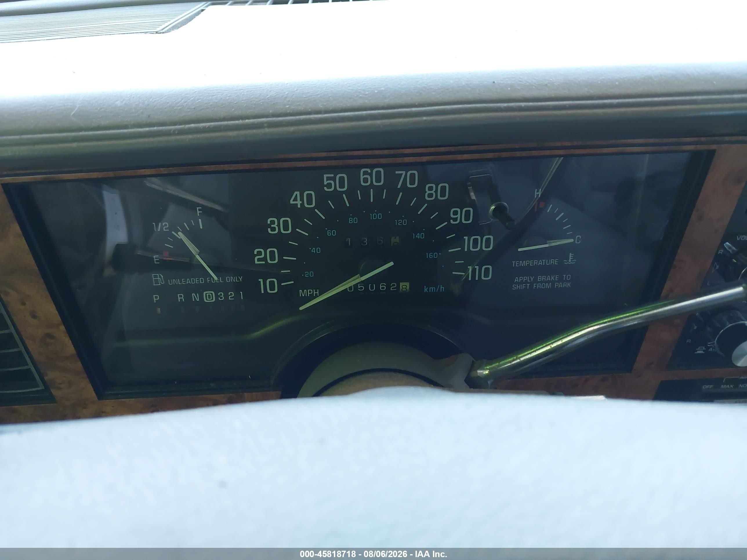 1996 Buick Century Special/custom/limited White vin: 1G4AG55M2T6407436