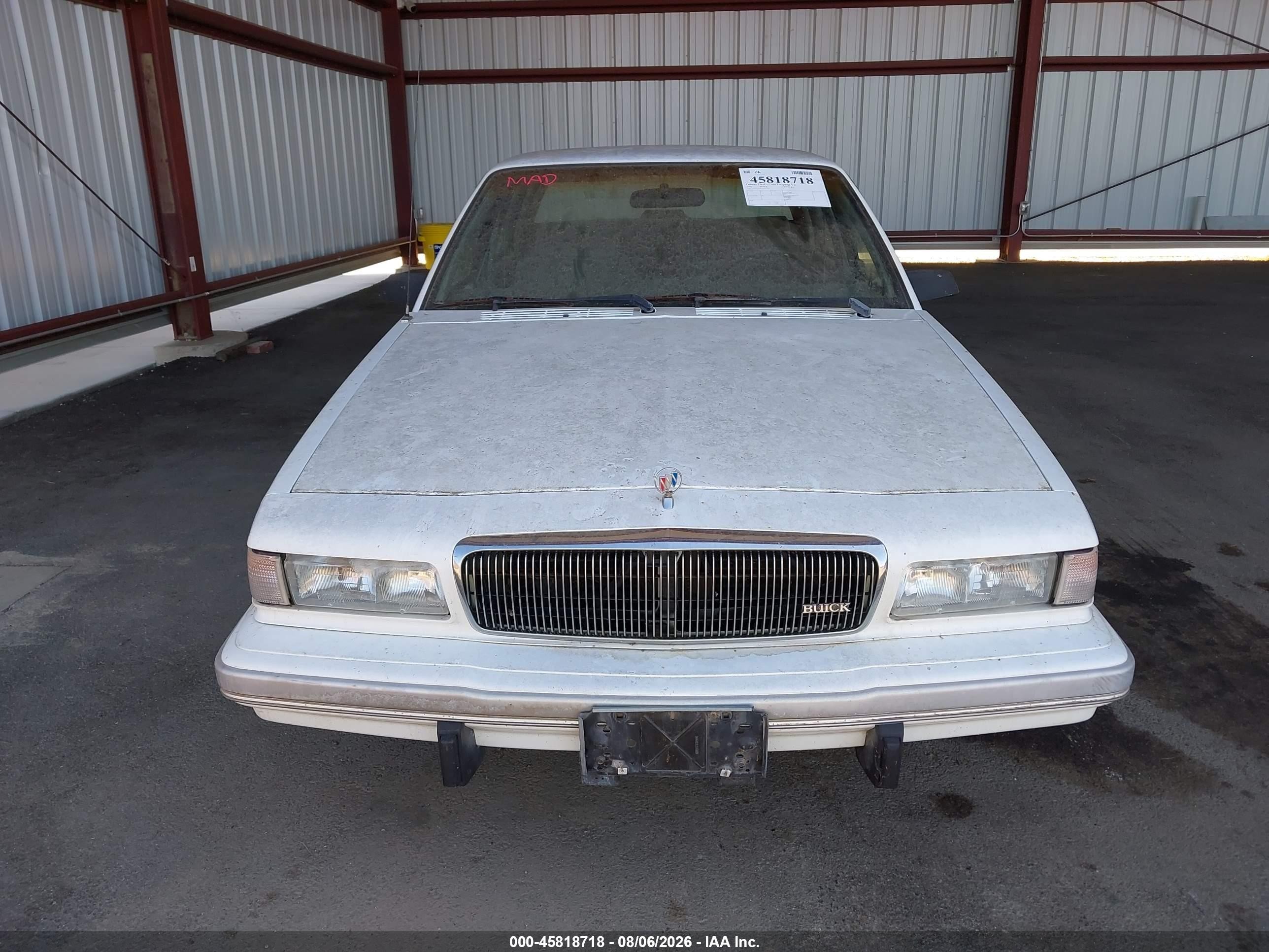 1996 Buick Century Special/custom/limited White vin: 1G4AG55M2T6407436