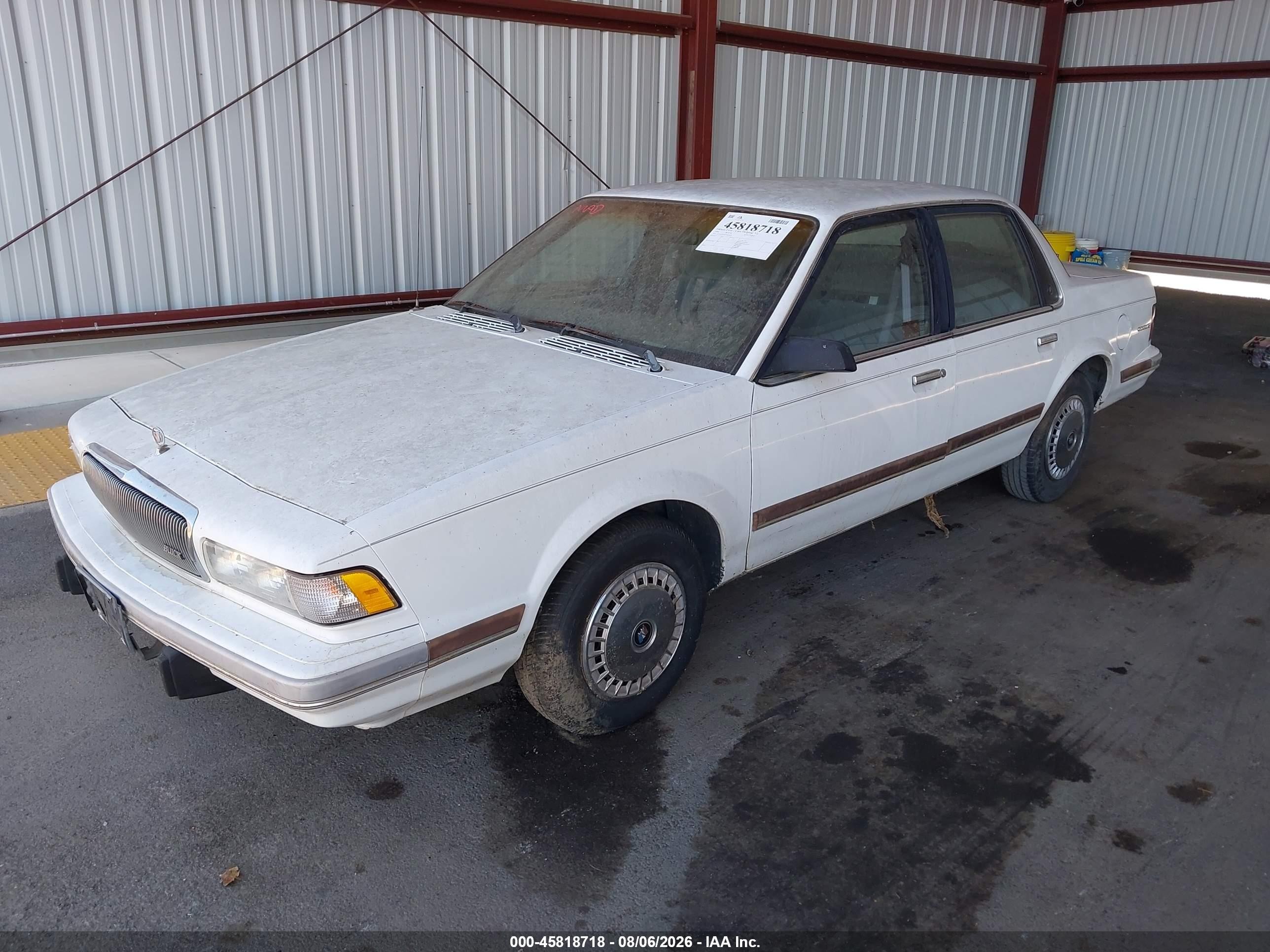 1996 Buick Century Special/custom/limited White vin: 1G4AG55M2T6407436