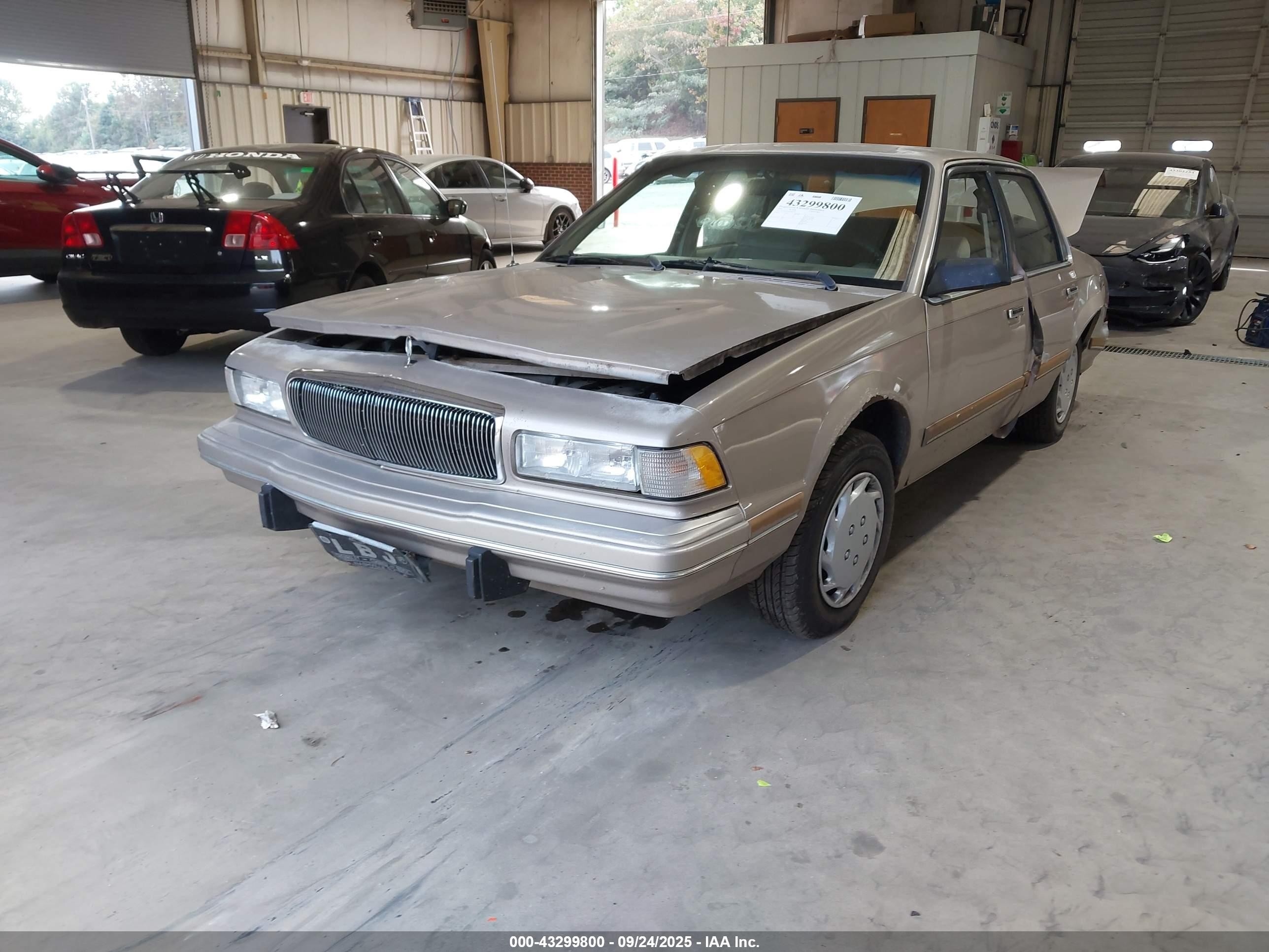 1996 Buick Century Special/custom/limited Tan vin: 1G4AG55M3T6424701