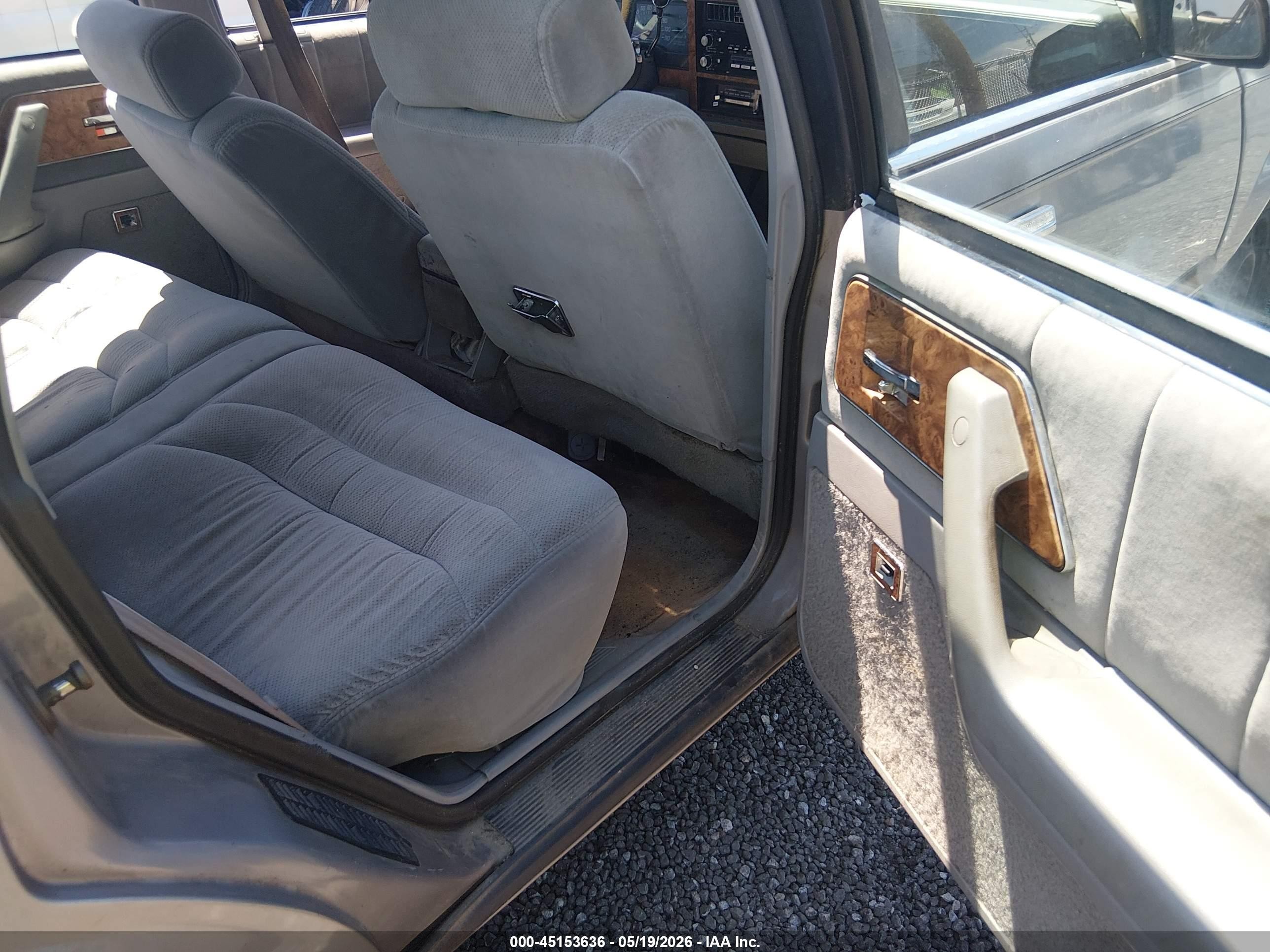 1996 Buick Century Special/custom/limited Silver vin: 1G4AG55M3T6440901