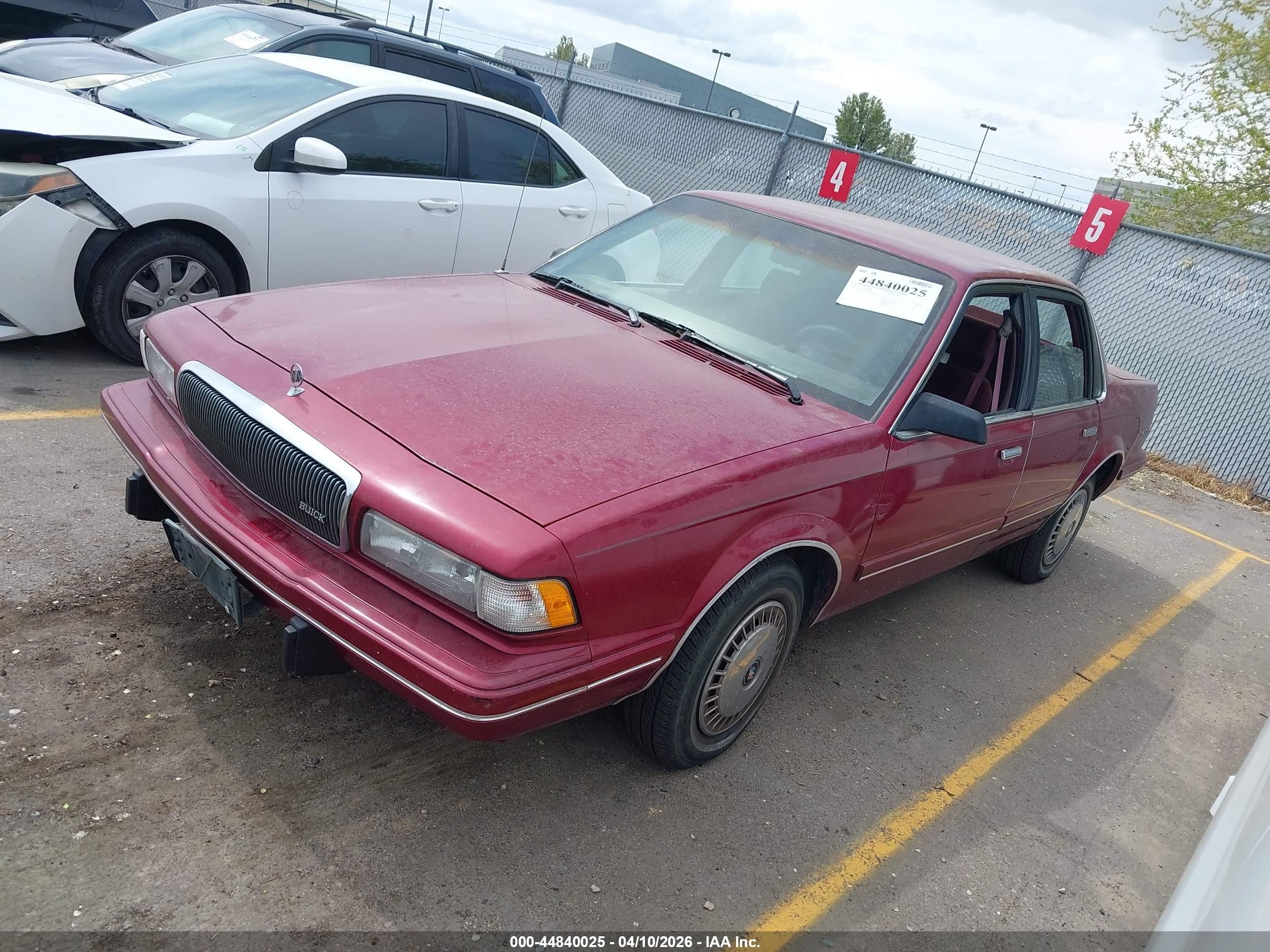 1996 Buick Century Special/custom/limited Красный vin: 1G4AG55M4T6442298
