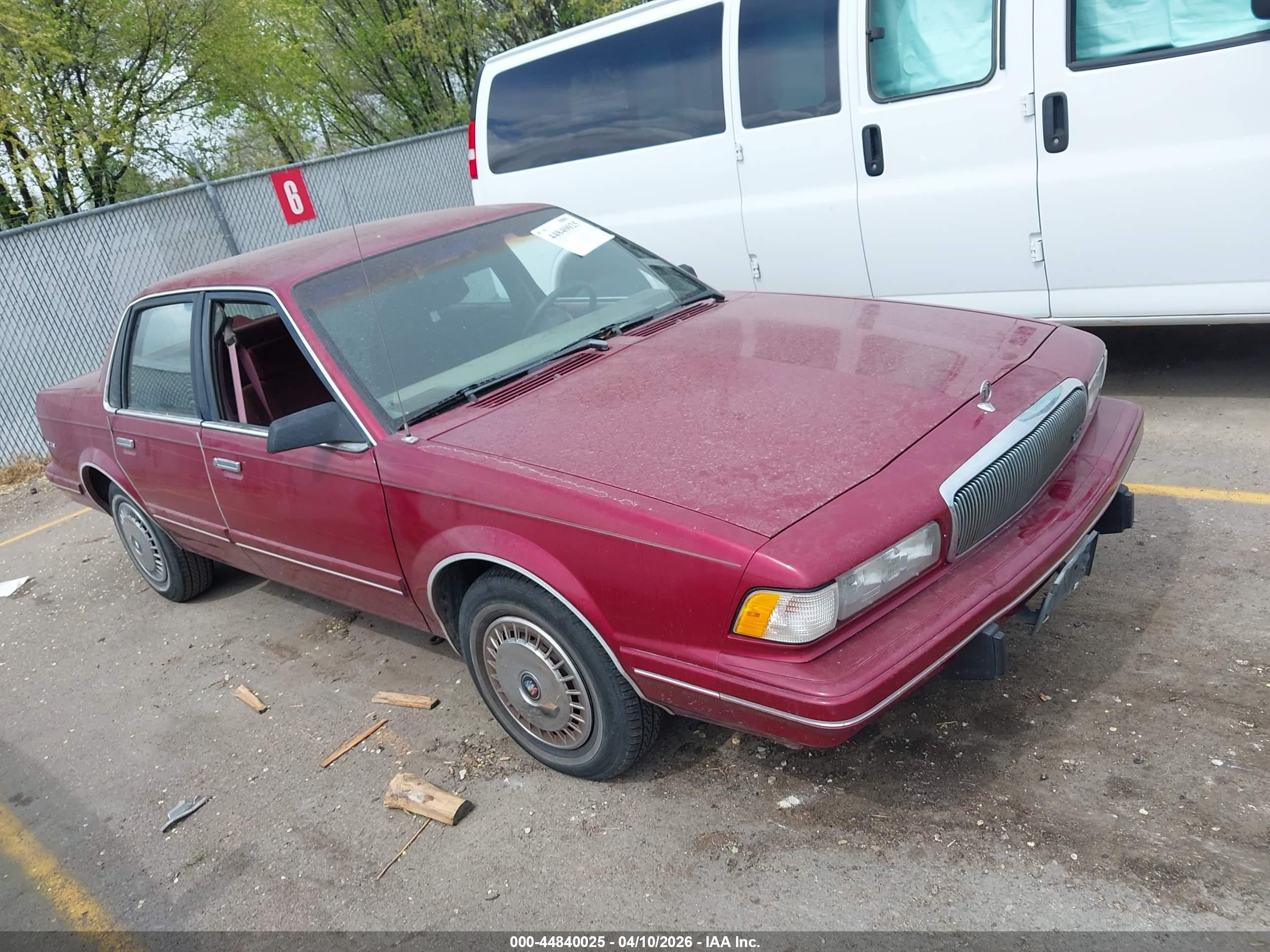 1996 Buick Century Special/custom/limited Красный vin: 1G4AG55M4T6442298