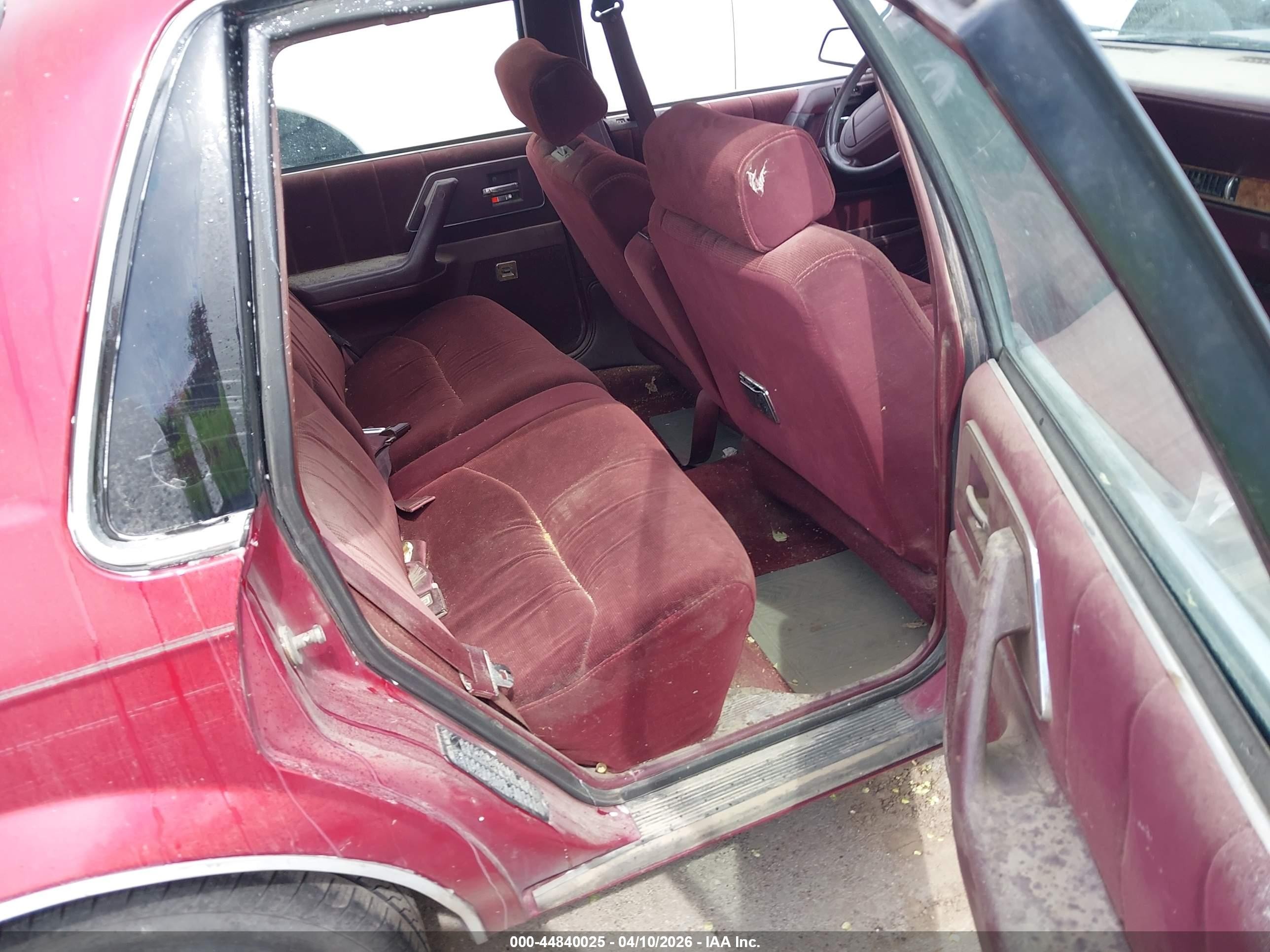 1996 Buick Century Special/custom/limited Красный vin: 1G4AG55M4T6442298