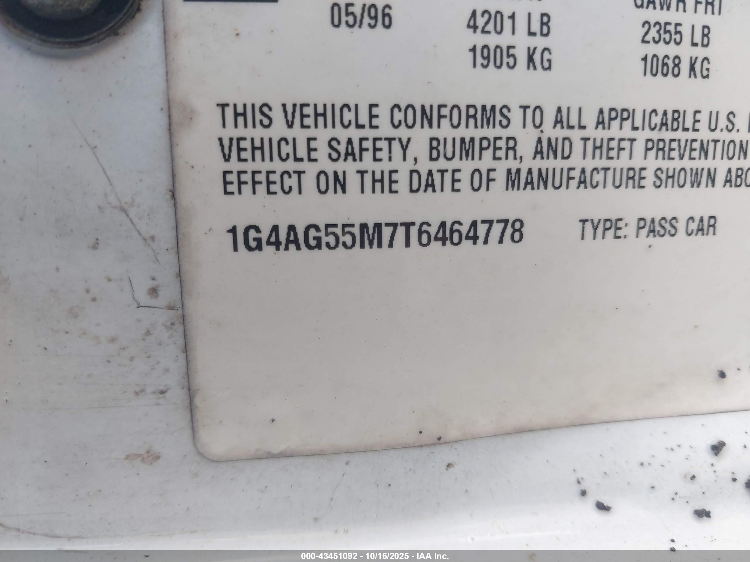 1996 Buick Century Special/custom/limited White vin: 1G4AG55M7T6464778