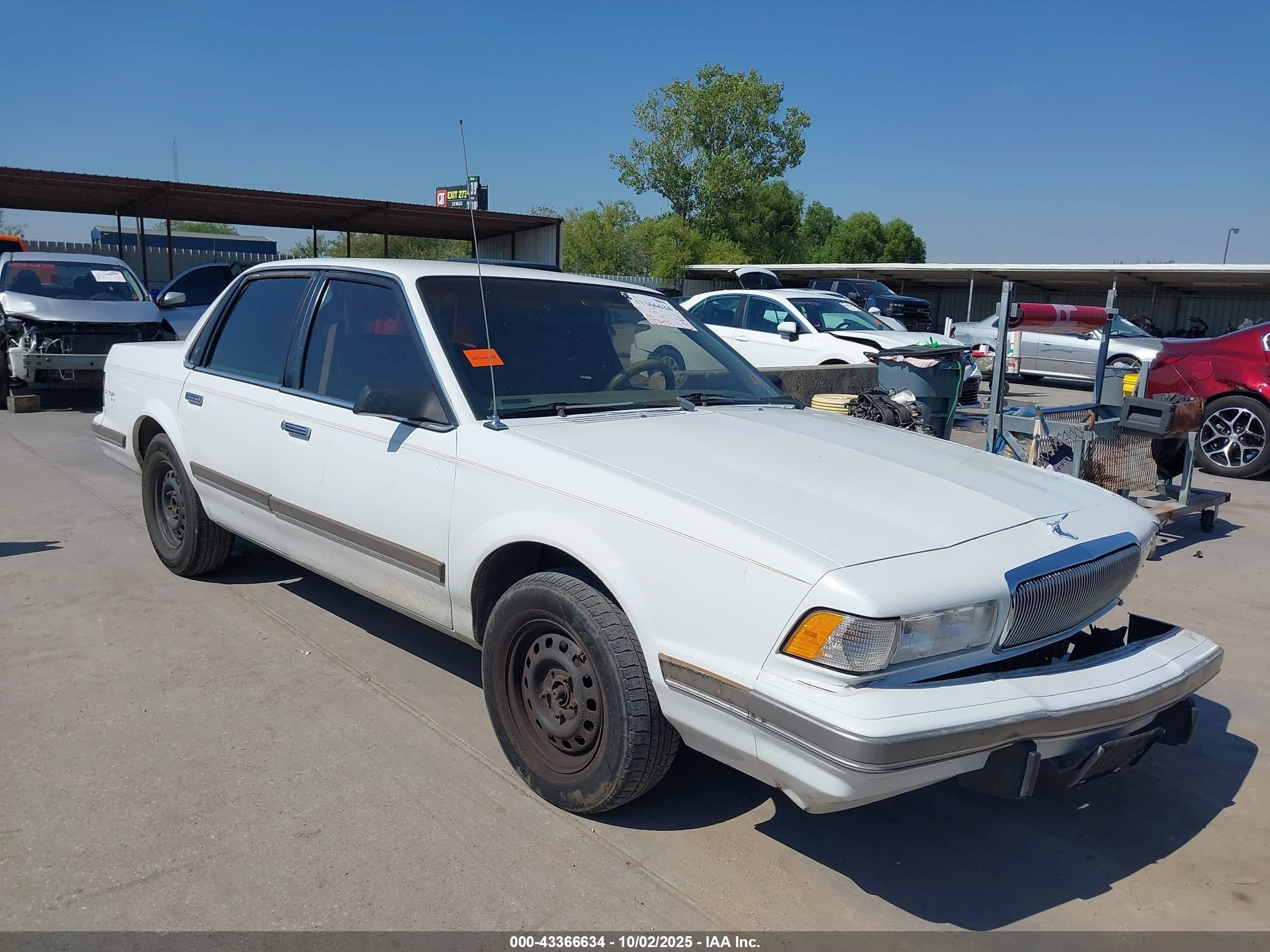1996 Buick Century Special/custom/limited White vin: 1G4AG55M8T6450386