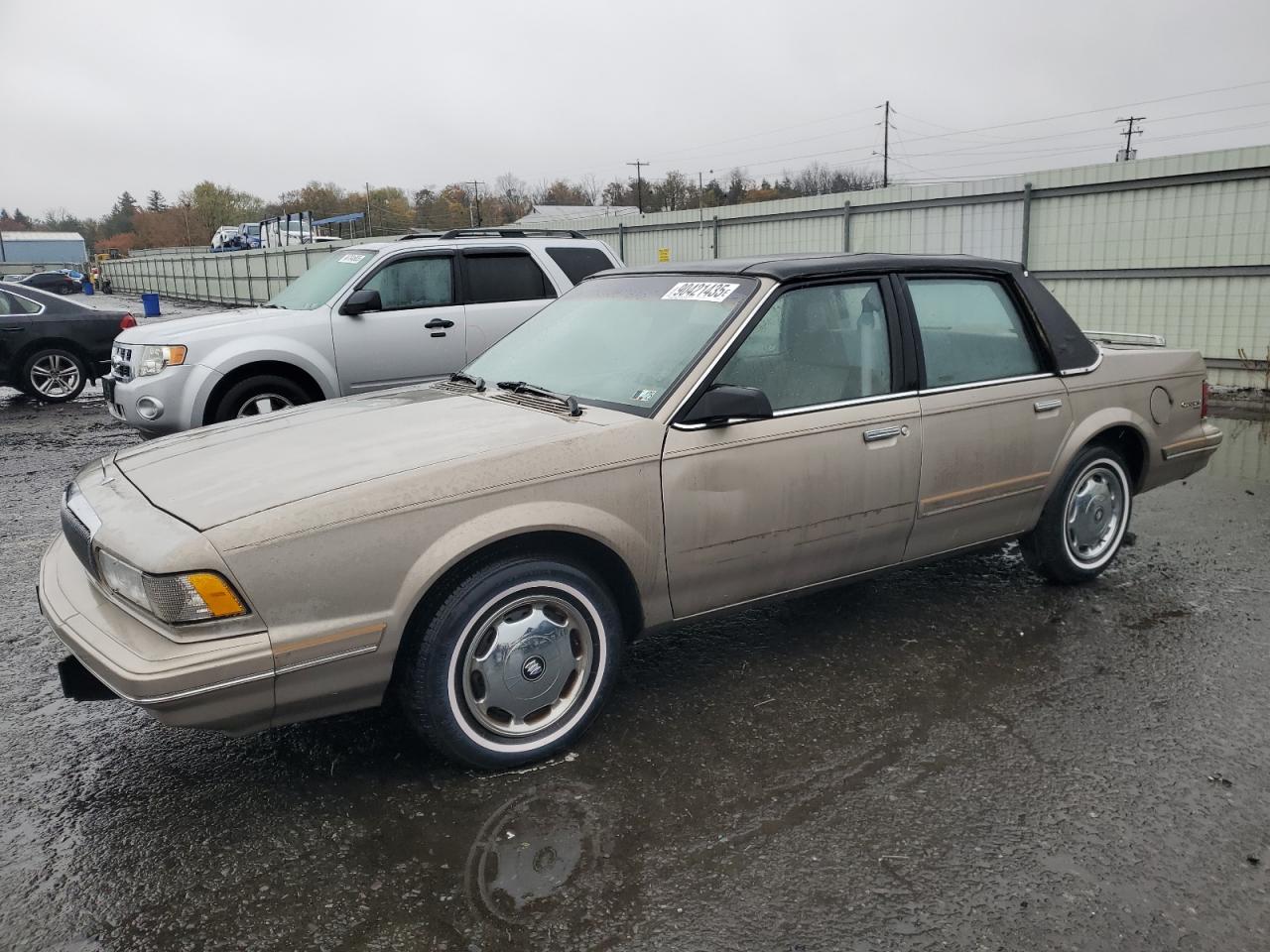 1996 Buick Century Special Beige vin: 1G4AG55M8T6459847