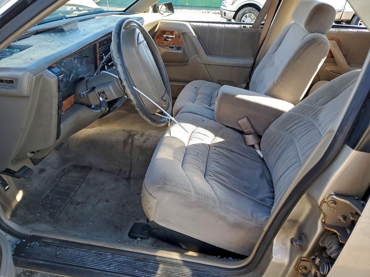1996 Buick Century Special Желто-коричневый vin: 1G4AG55M8T6492993