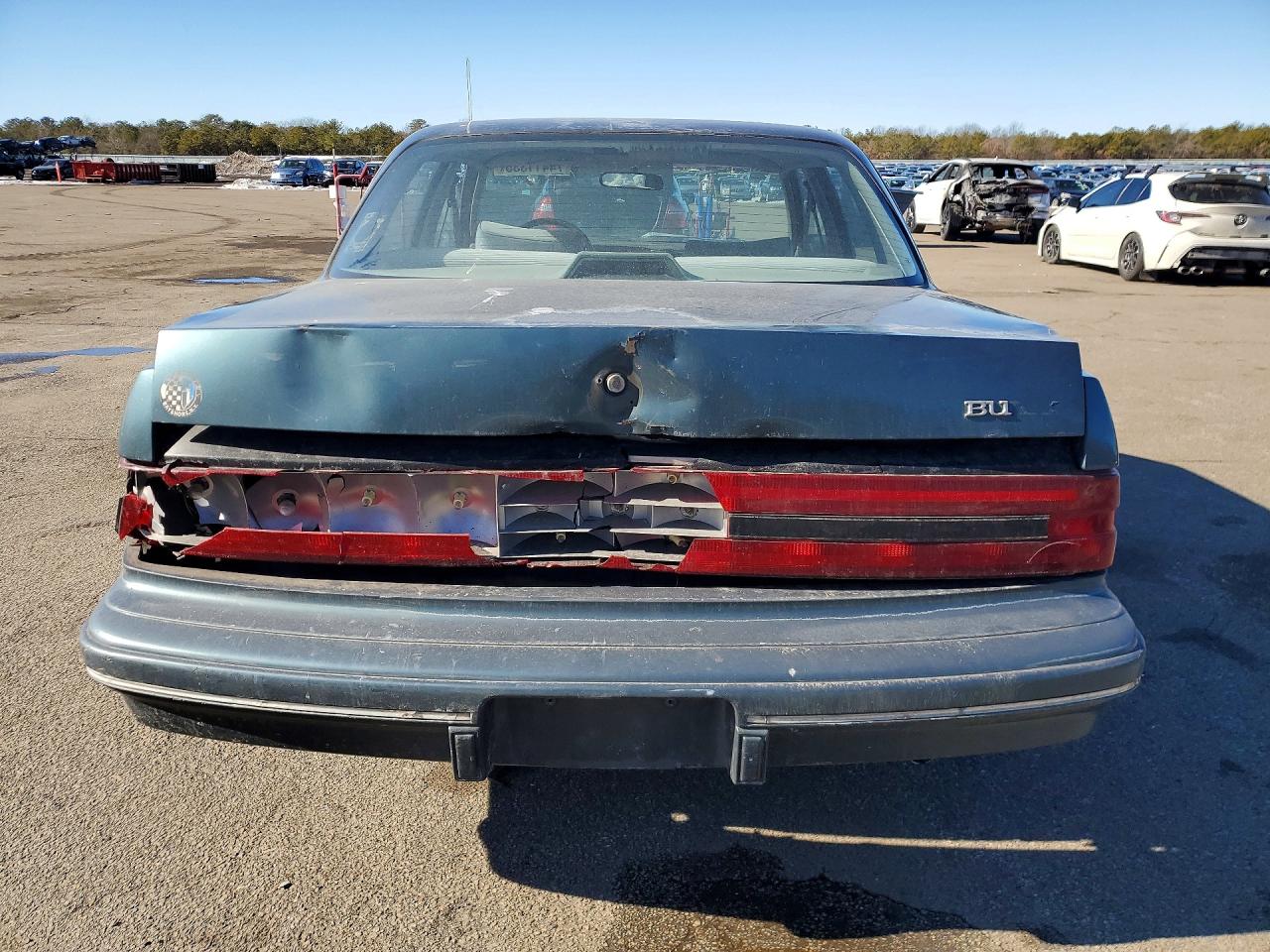 1993 Buick Century Special Teal vin: 1G4AG55N3P6453176