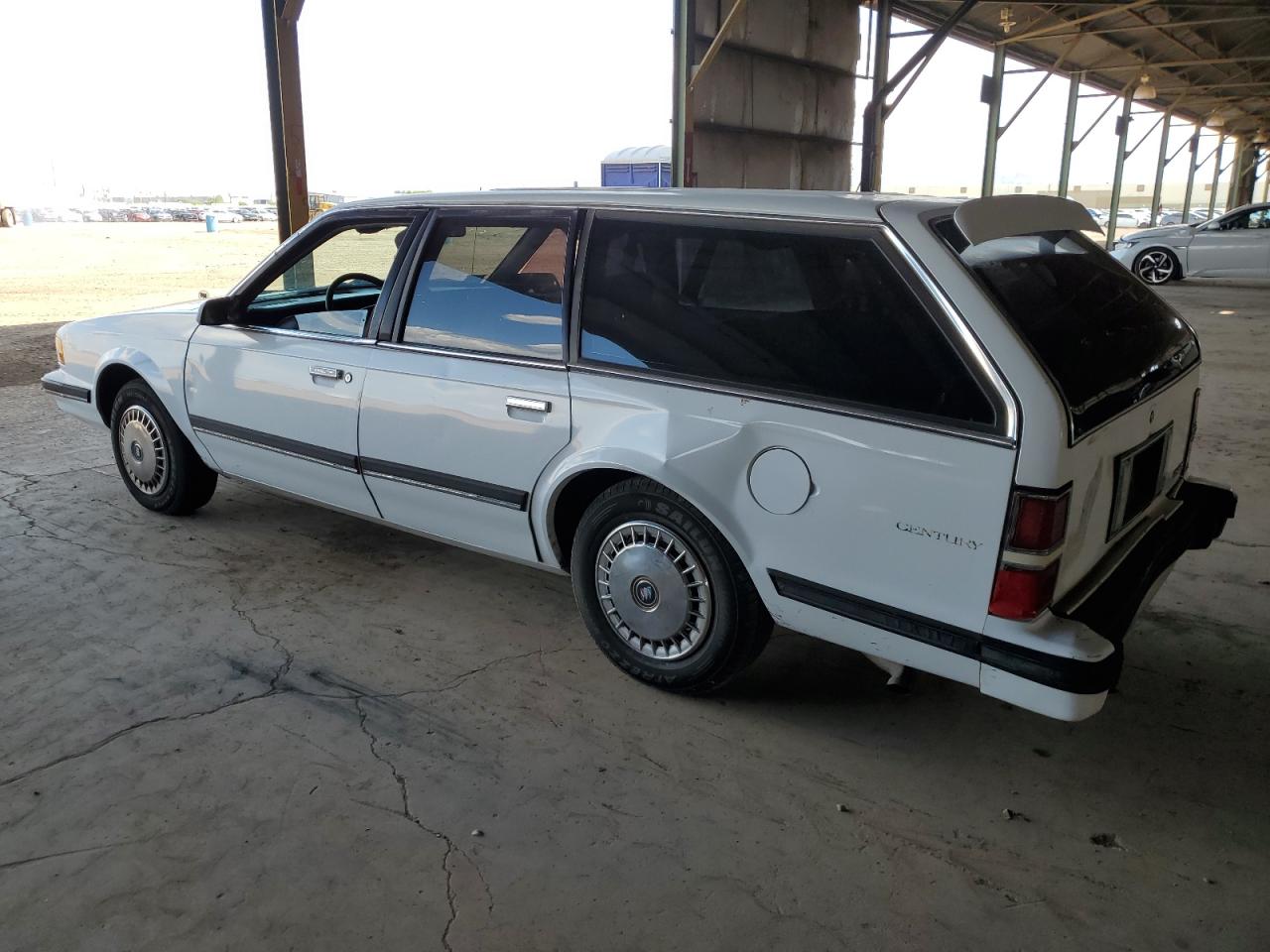 1996 Buick Century Special Белый vin: 1G4AG85M7T6418658
