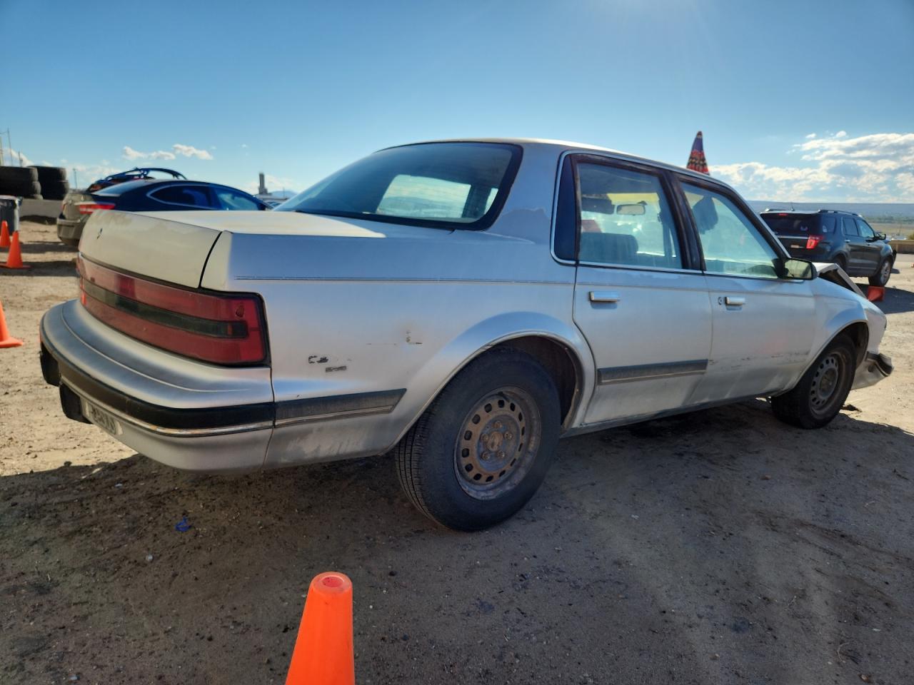 1989 Buick Century Custom Silver vin: 1G4AH51N5KT452642