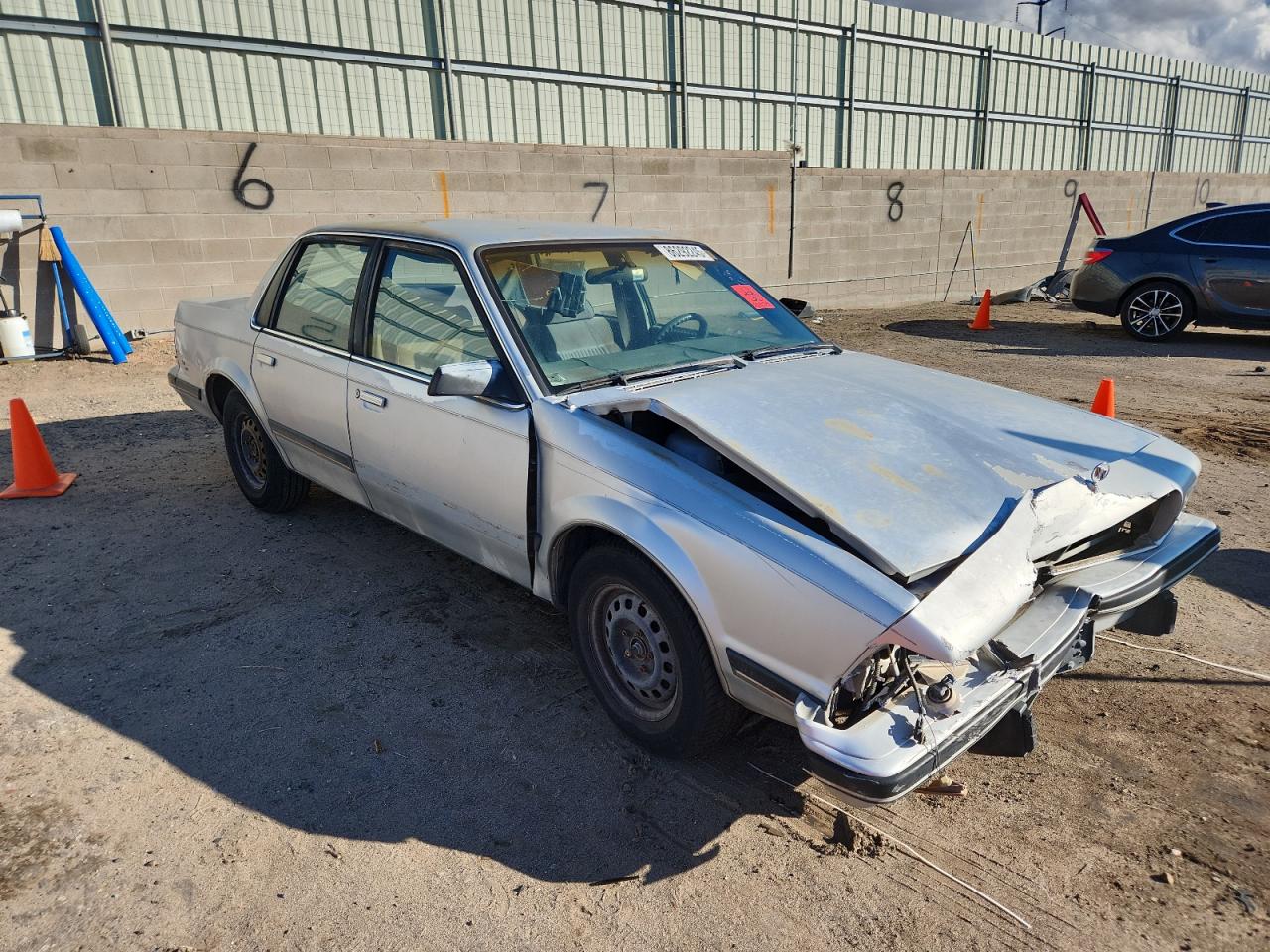 1989 Buick Century Custom Silver vin: 1G4AH51N5KT452642