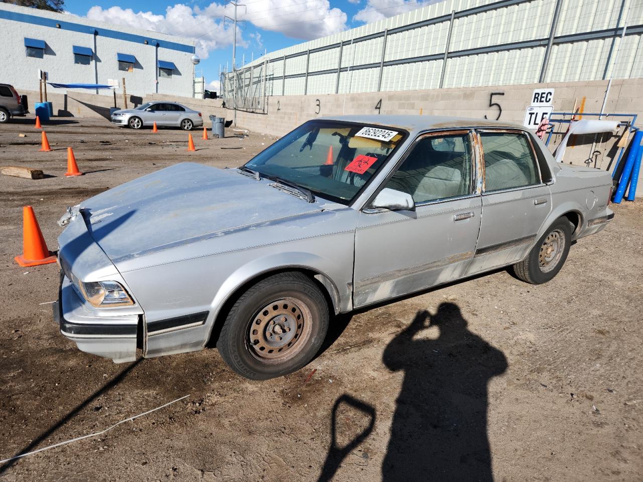 1989 Buick Century Custom Серебряный vin: 1G4AH51N5KT452642