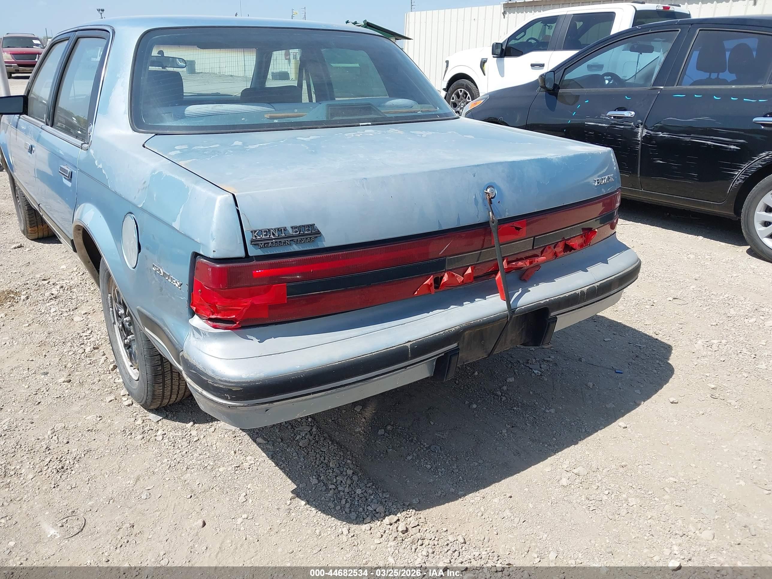 1992 Buick Century Custom Blue vin: 1G4AH54N2N6429124