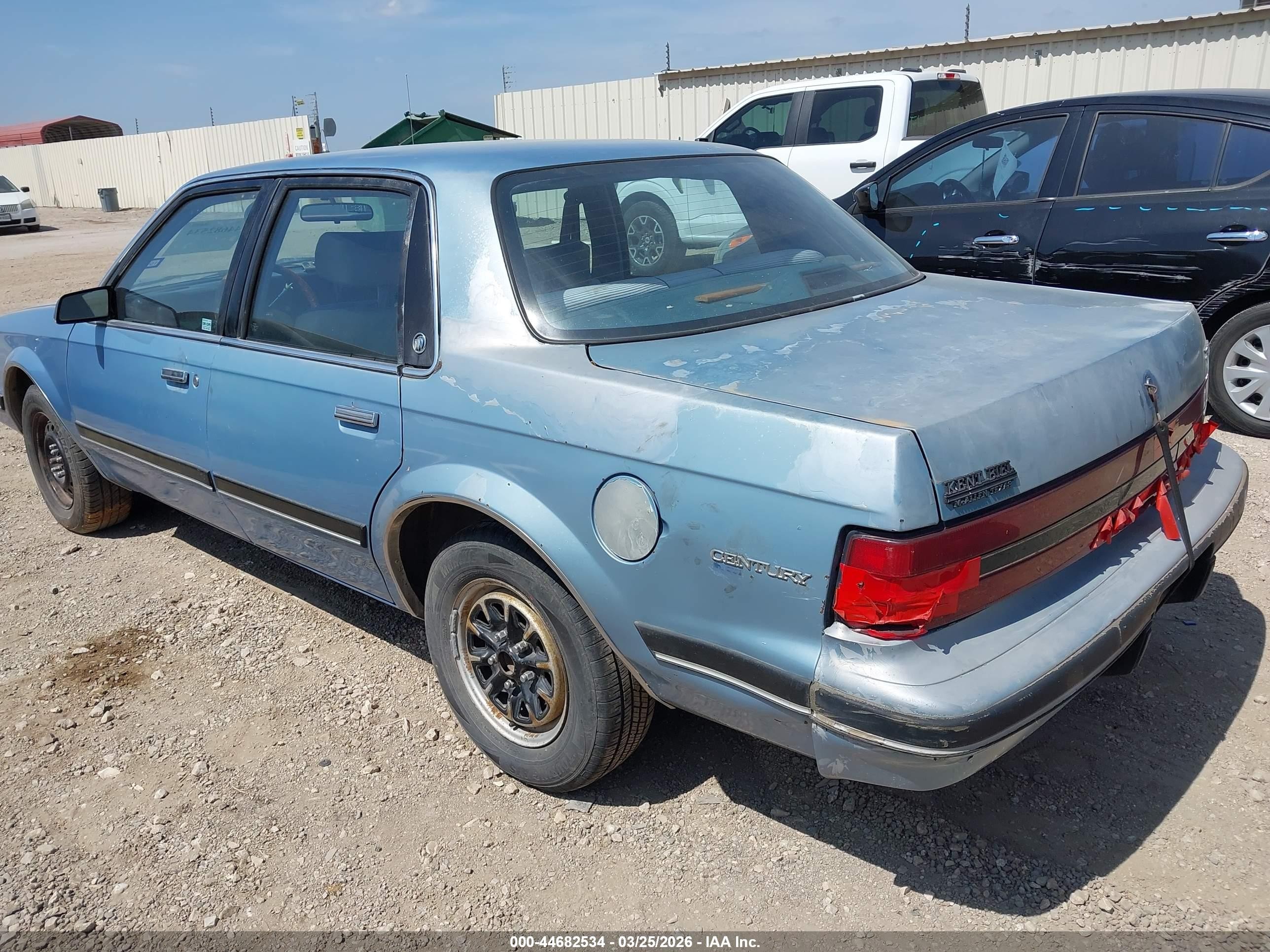 1992 Buick Century Custom Blue vin: 1G4AH54N2N6429124