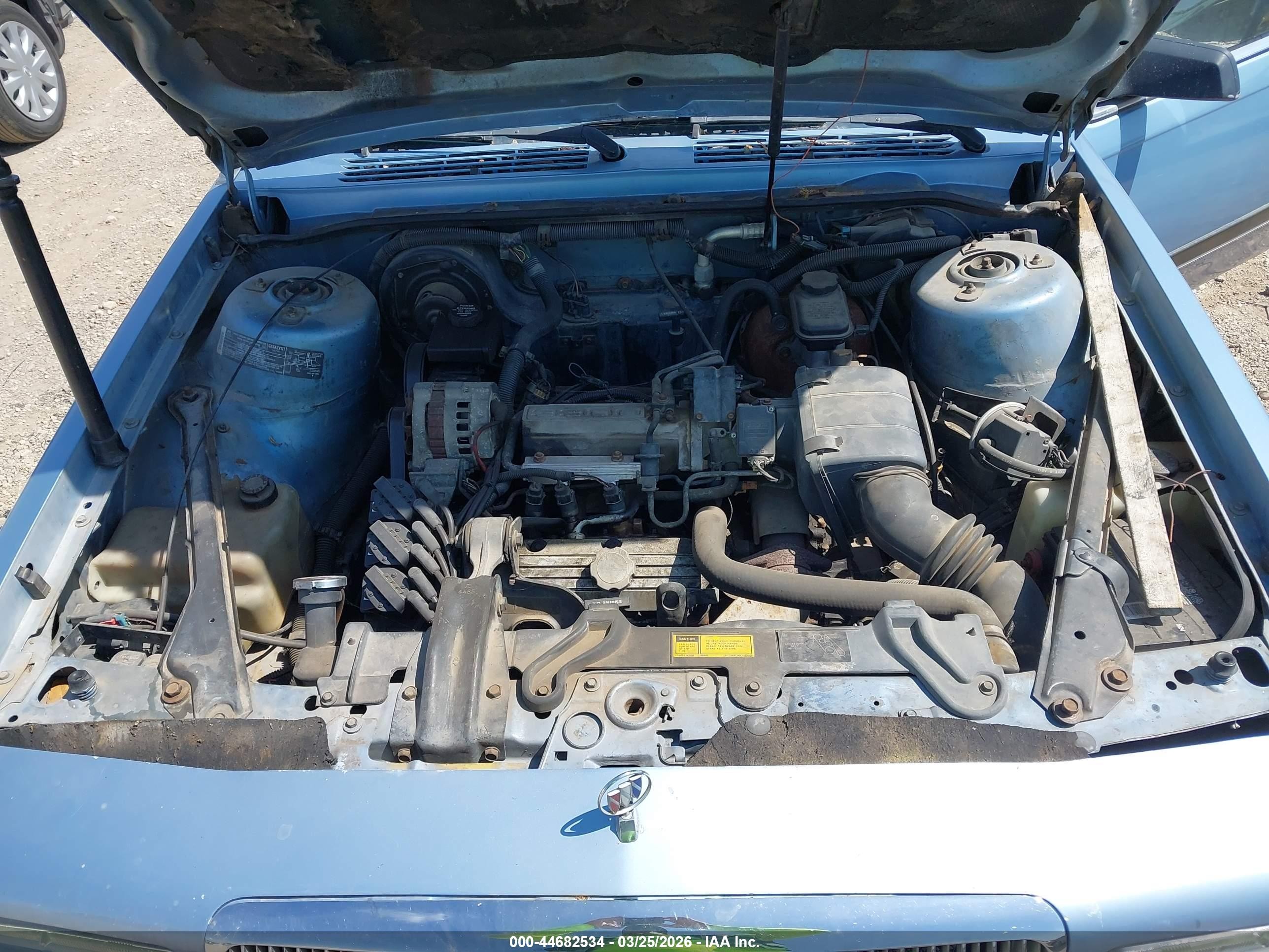 1992 Buick Century Custom Blue vin: 1G4AH54N2N6429124
