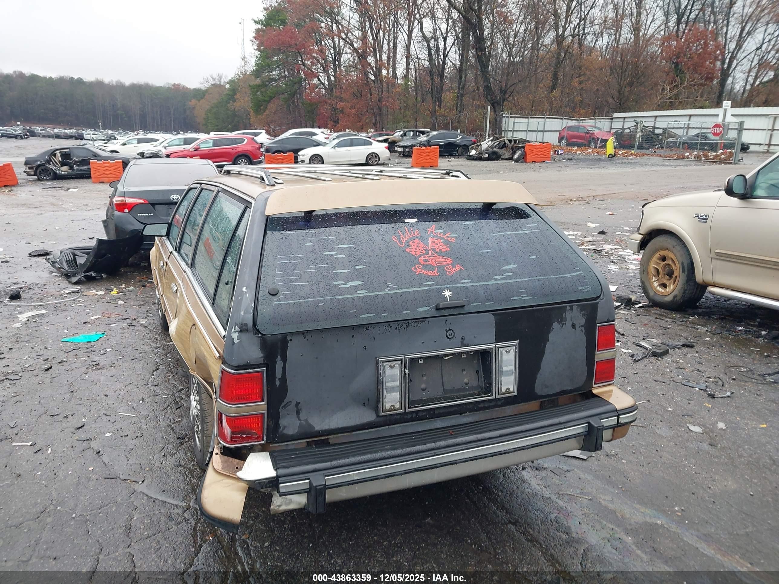 1988 Buick Century Estate Brown vin: 1G4AL8132J6415656