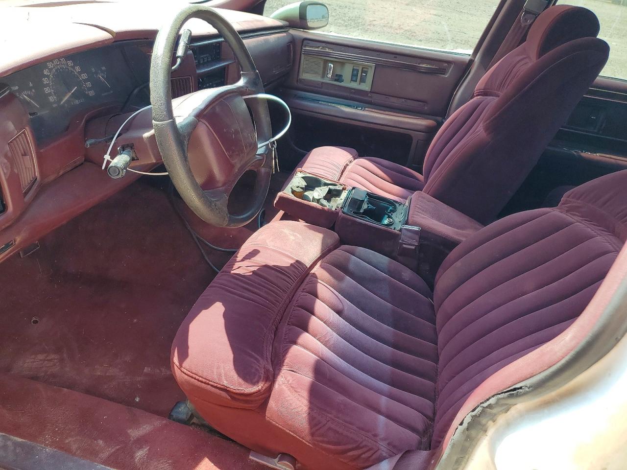 1994 Buick Roadmaster White vin: 1G4BN52P0RR403966