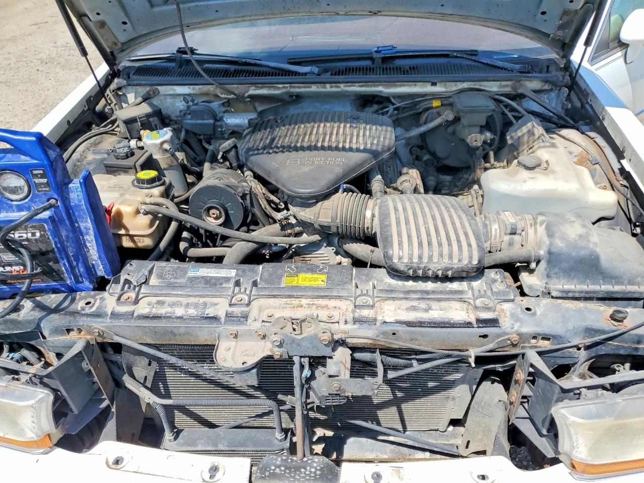1994 Buick Roadmaster White vin: 1G4BN52P0RR403966