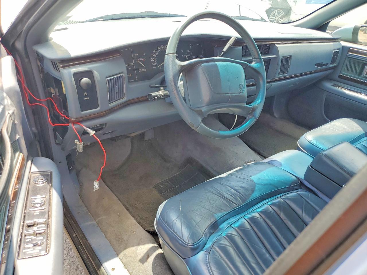 1994 Buick Roadmaster Blue vin: 1G4BN52P0RR431007