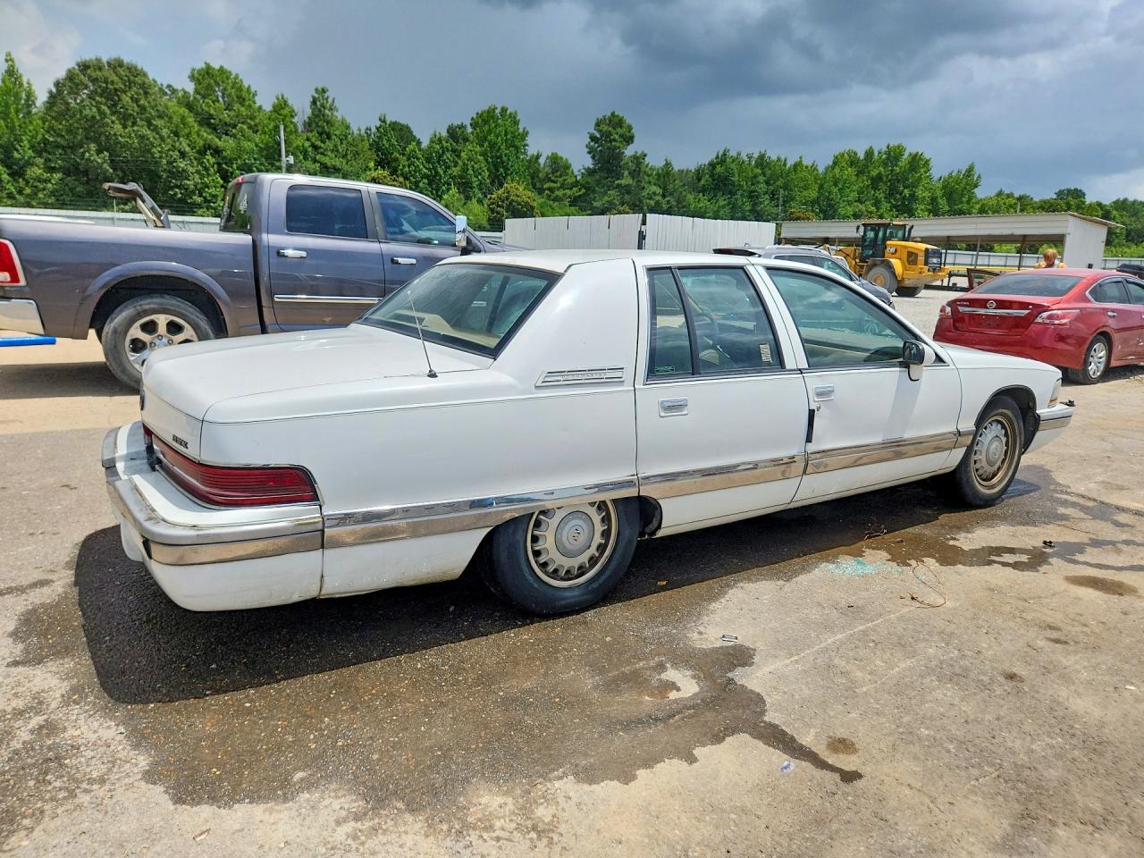 1994 Buick Roadmaster White vin: 1G4BN52P2RR435642