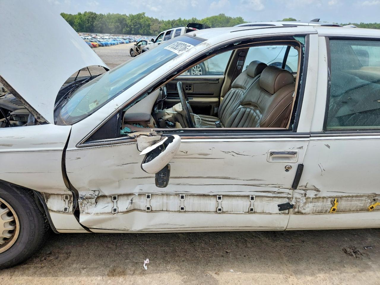 1994 Buick Roadmaster White vin: 1G4BN52P2RR435642