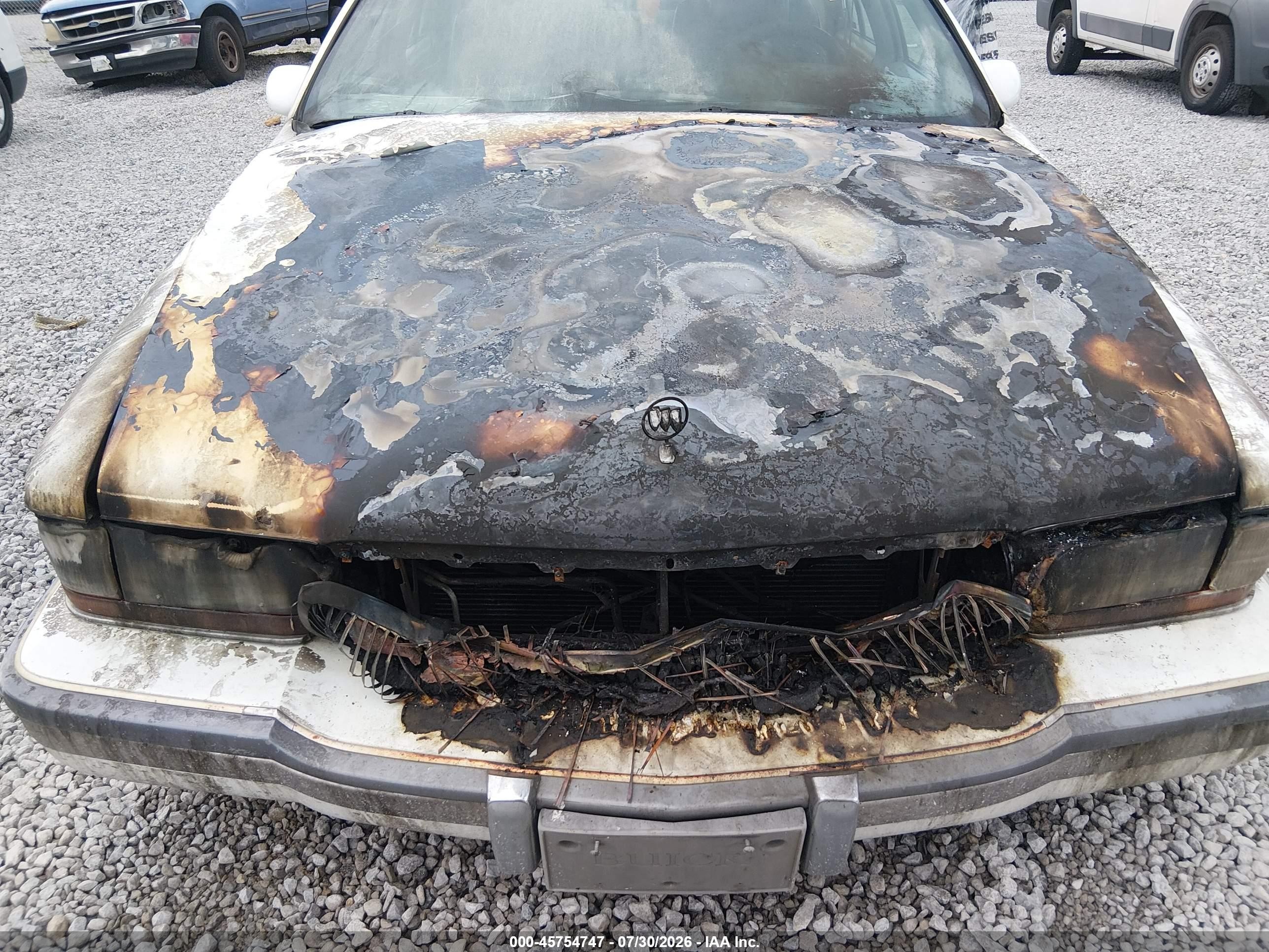 1994 Buick Roadmaster   White vin: 1G4BN52P4RR436808