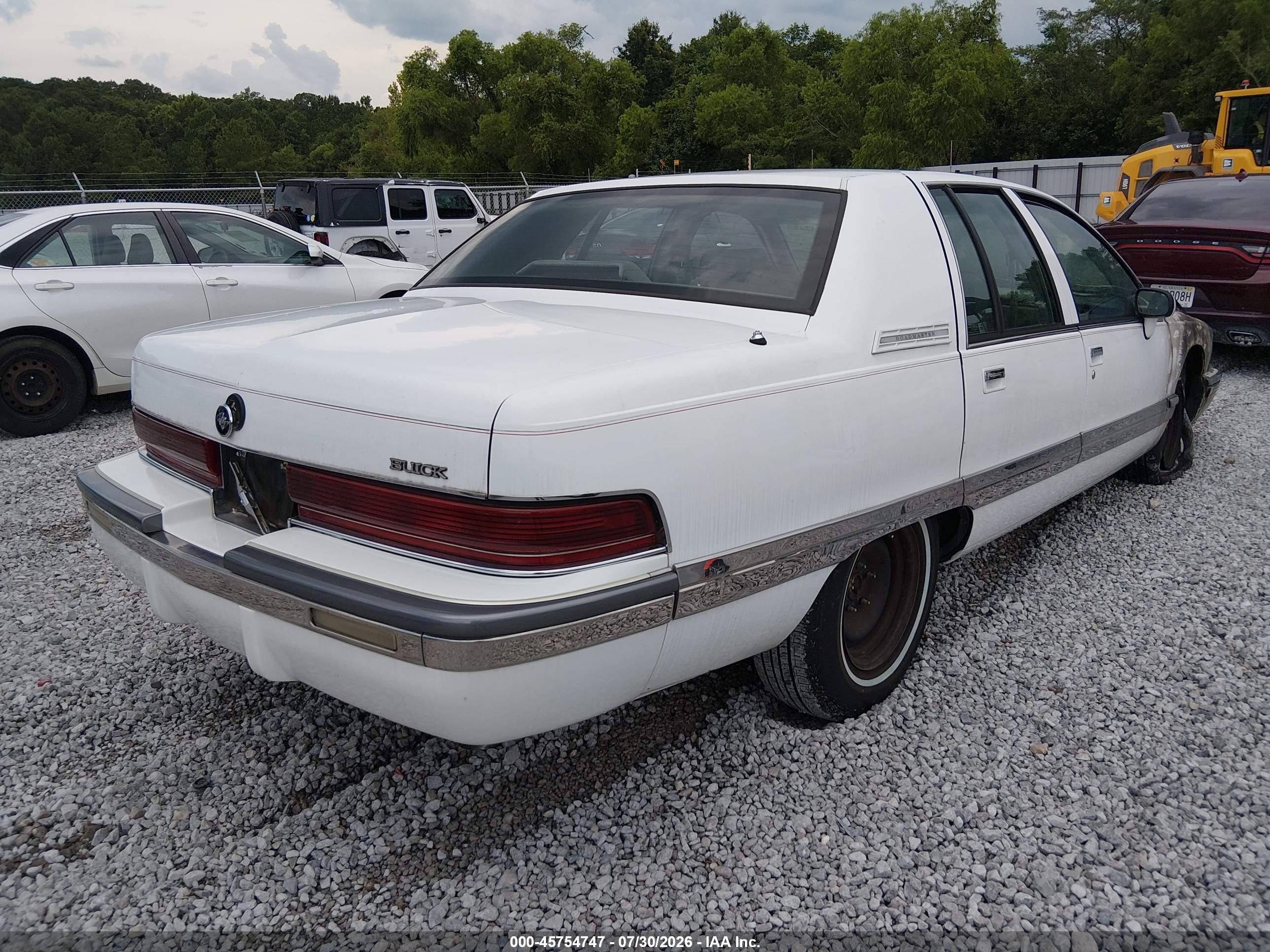 1994 Buick Roadmaster   White vin: 1G4BN52P4RR436808