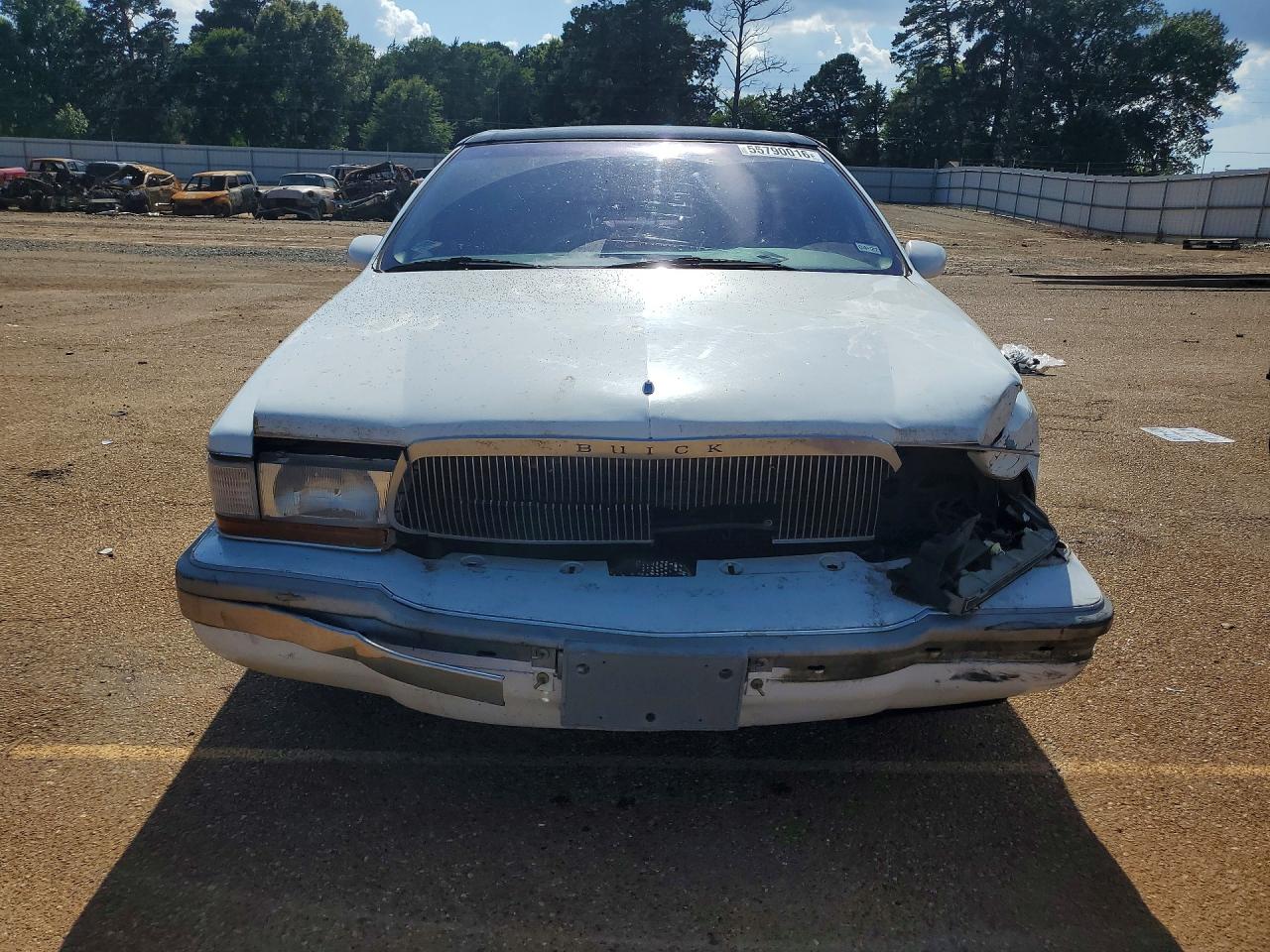 1994 Buick Roadmaster White vin: 1G4BN52P6RR400375