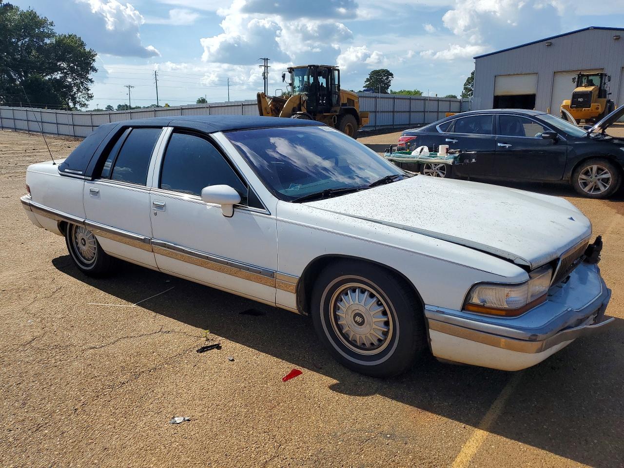 1994 Buick Roadmaster White vin: 1G4BN52P6RR400375