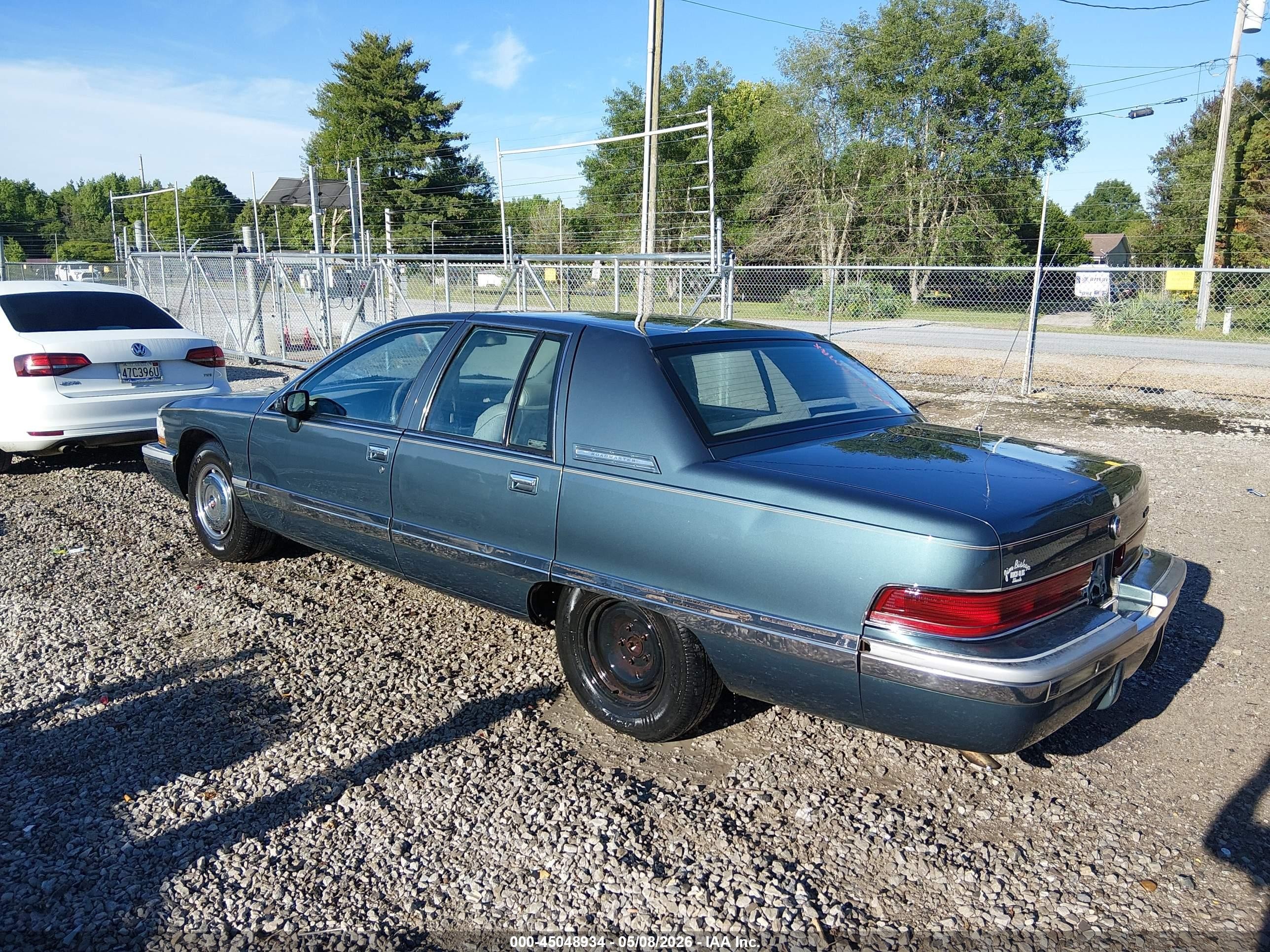 1994 Buick Roadmaster   Blue vin: 1G4BN52P7RR412244