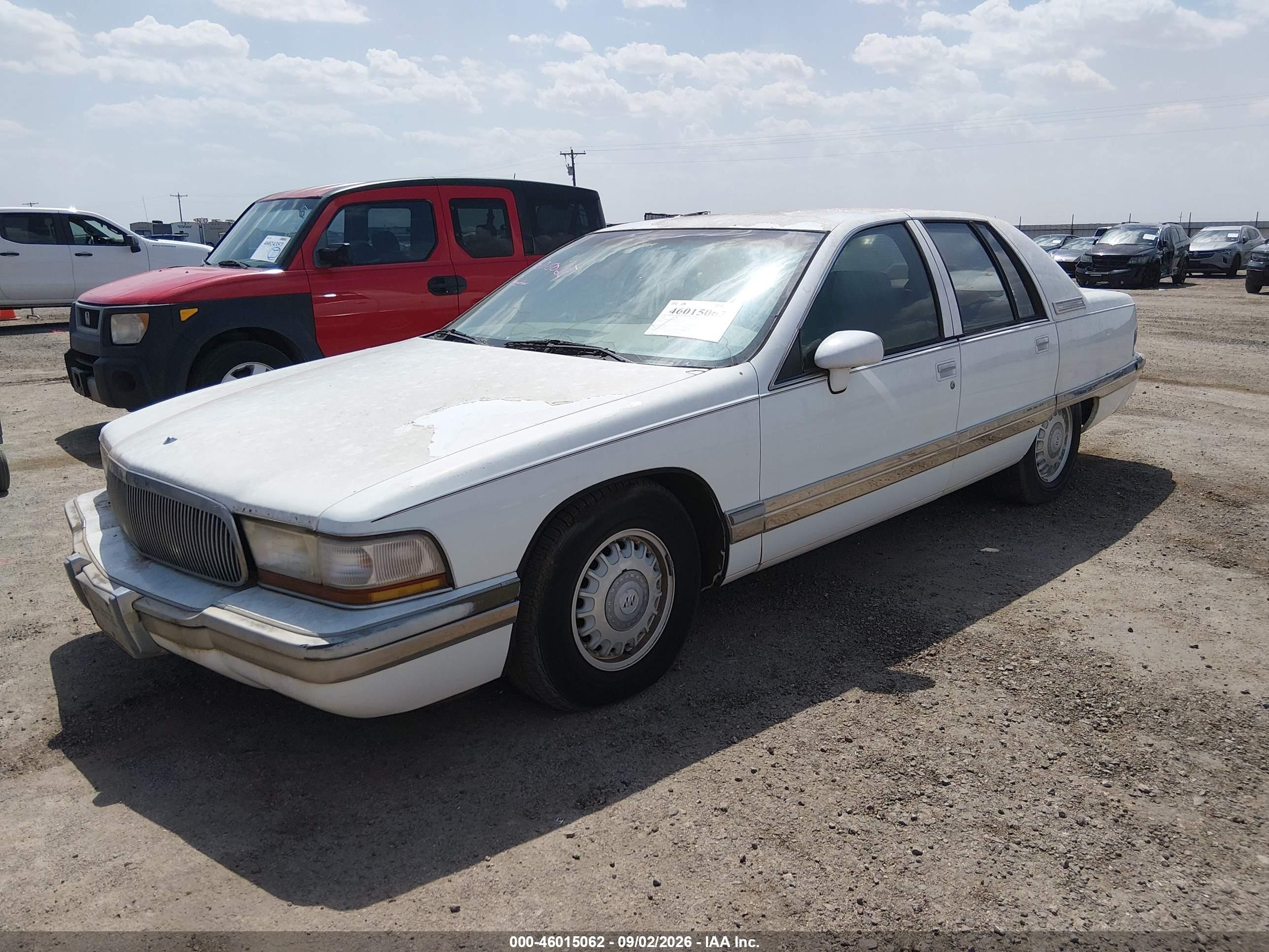 1994 Buick Roadmaster   White vin: 1G4BN52P9RR416117