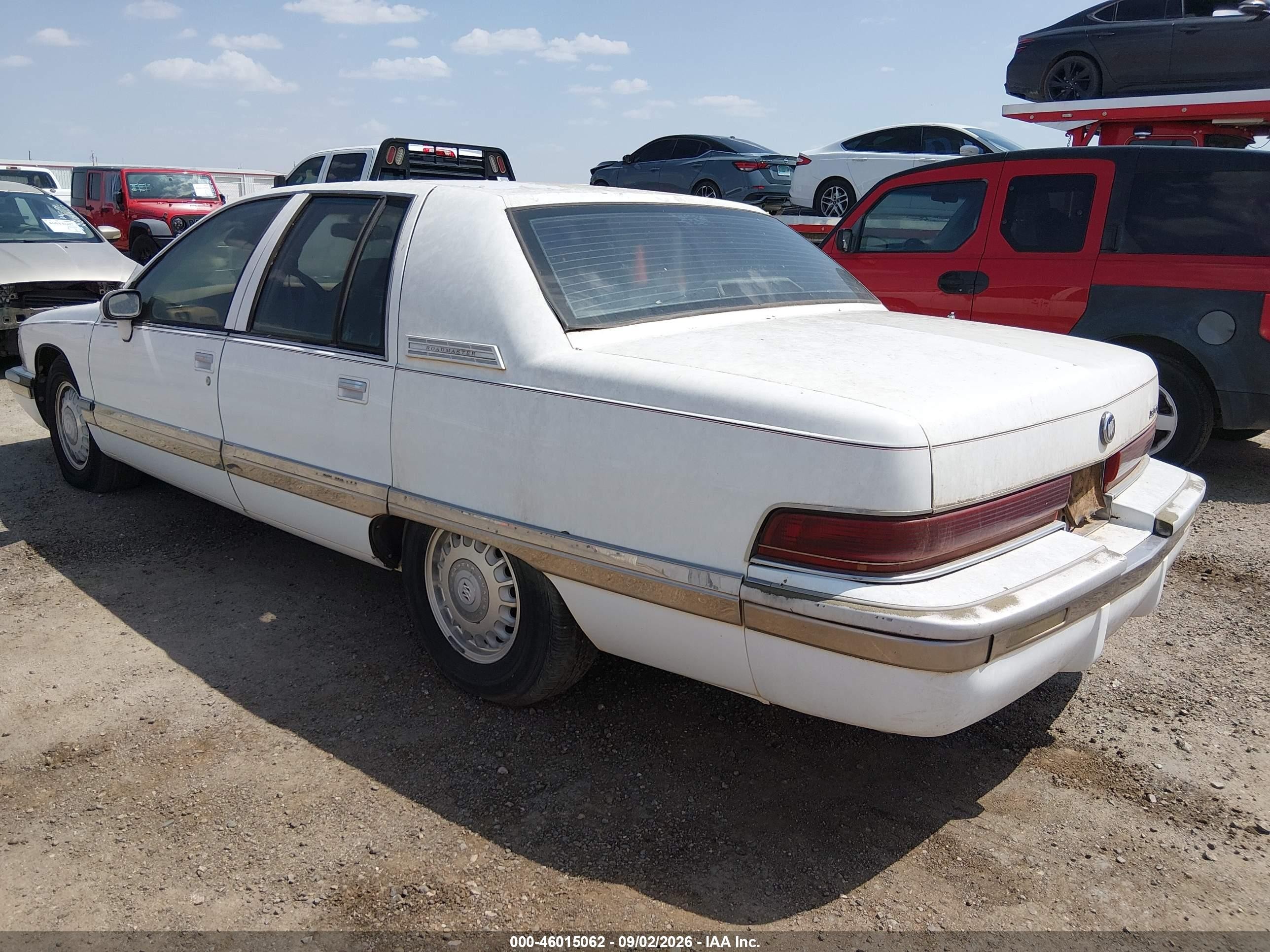 1994 Buick Roadmaster   White vin: 1G4BN52P9RR416117