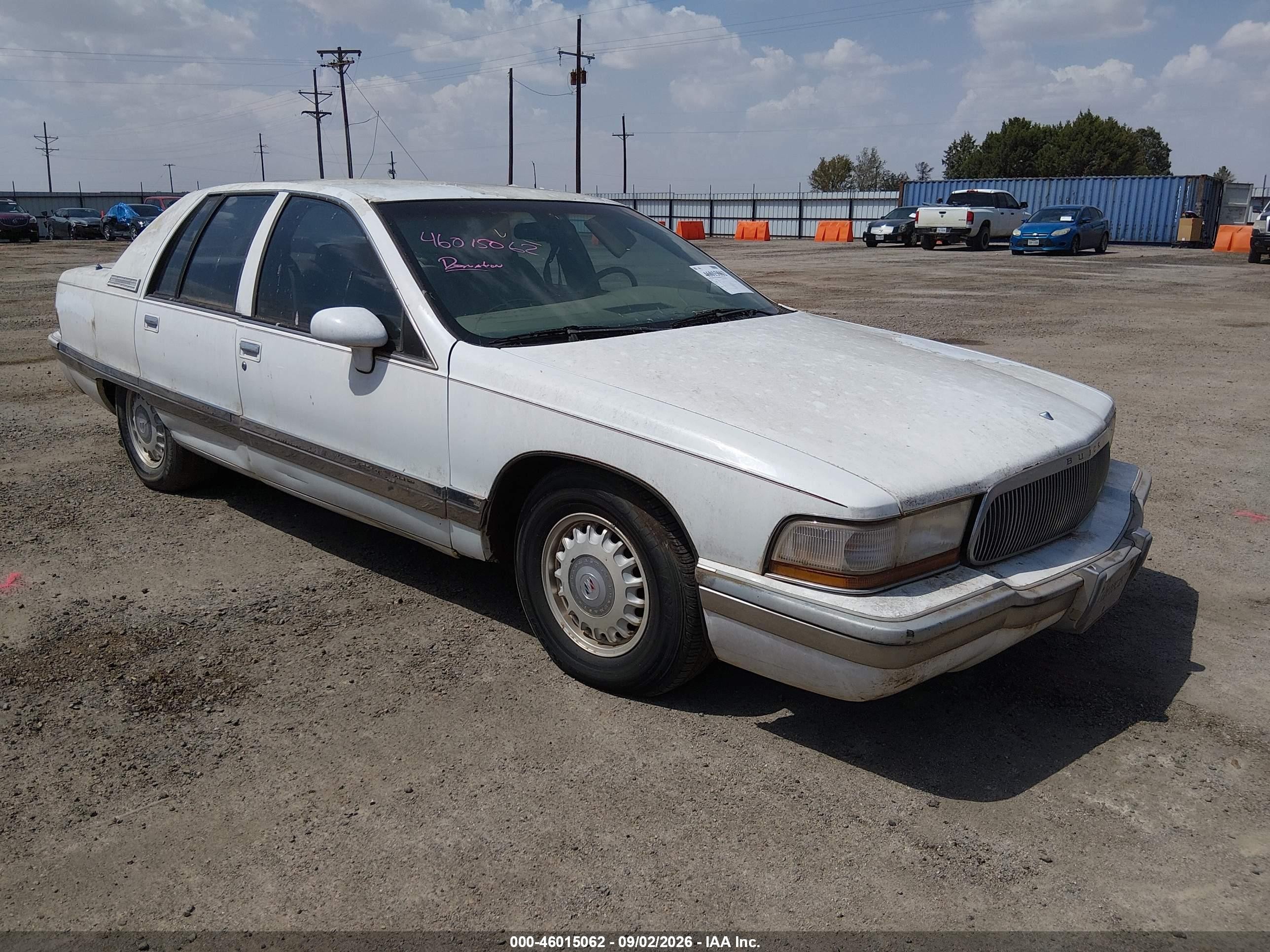 1994 Buick Roadmaster   White vin: 1G4BN52P9RR416117