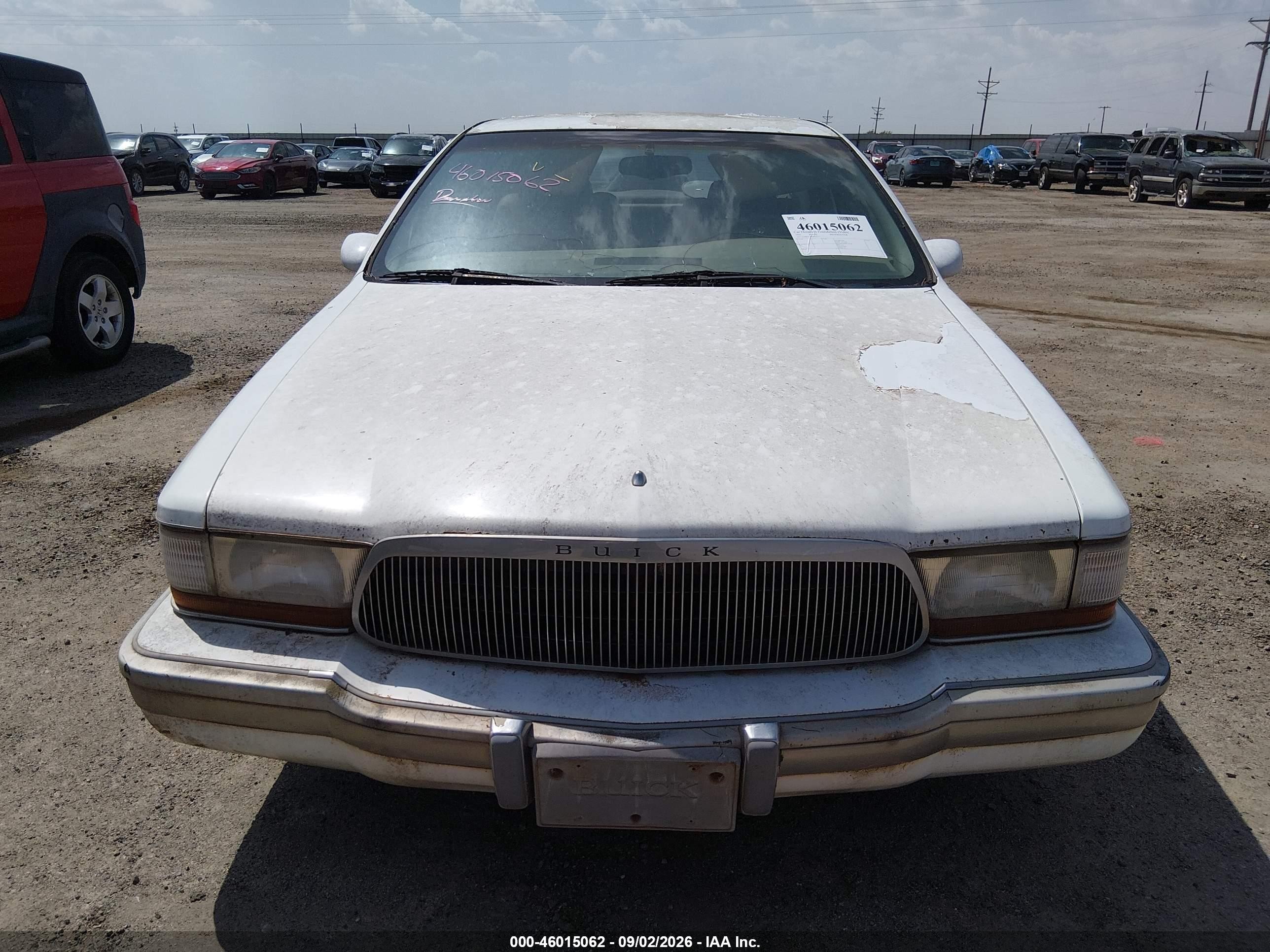1994 Buick Roadmaster   White vin: 1G4BN52P9RR416117