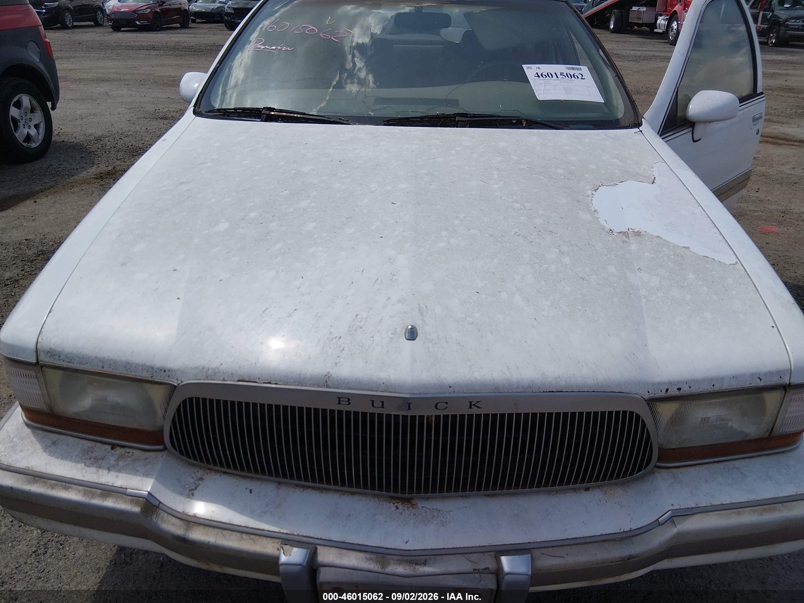 1994 Buick Roadmaster   White vin: 1G4BN52P9RR416117