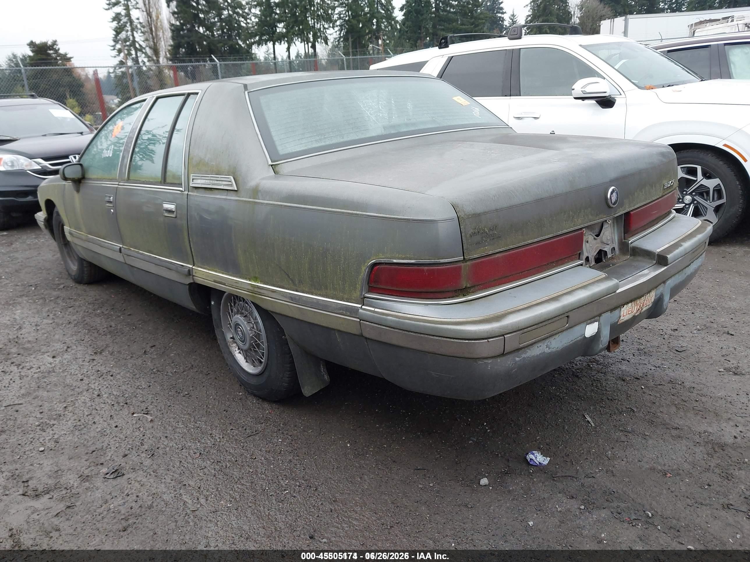 1992 Buick Roadmaster   Gray vin: 1G4BN5377NR440652