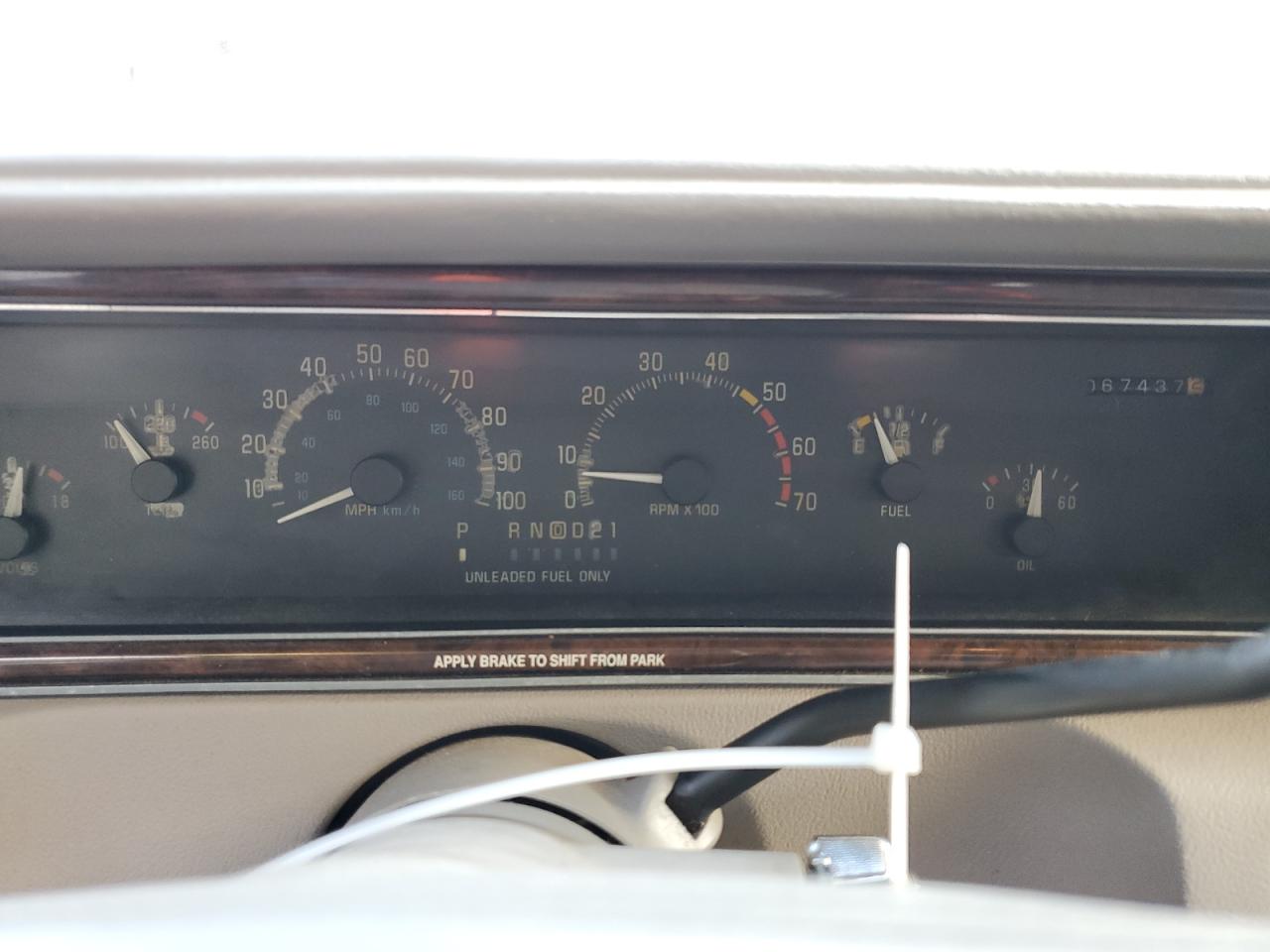 1992 Buick Roadmaster Silver vin: 1G4BN5377NR453577