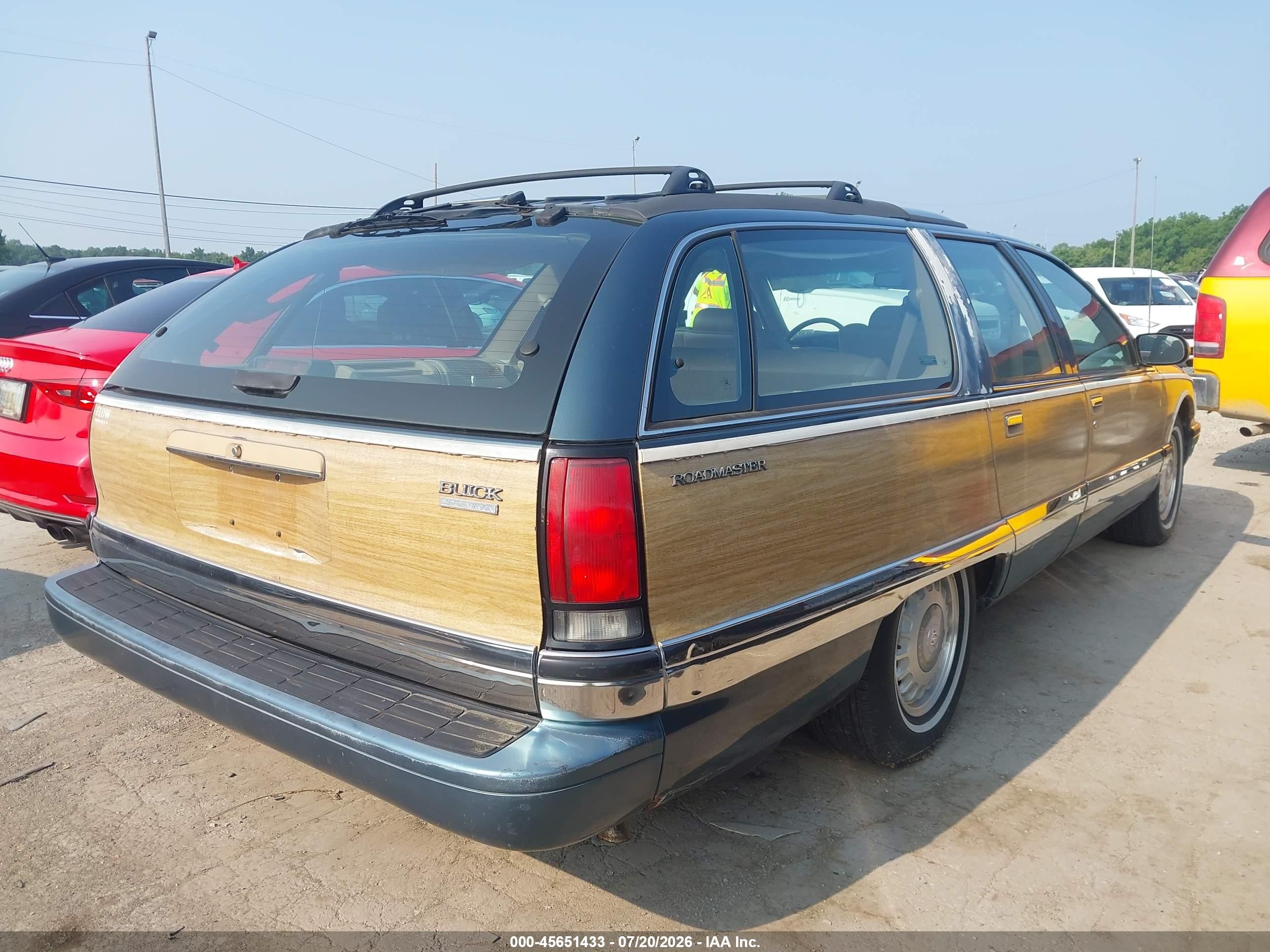 1995 Buick Roadmaster Estate Green vin: 1G4BR82P2SR407433