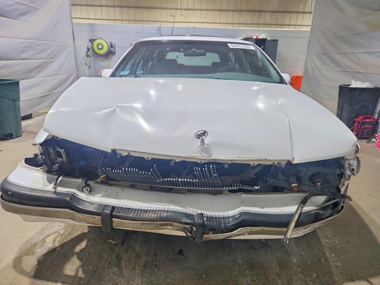 1994 Buick Roadmaster Estate White vin: 1G4BR82P6RR428974