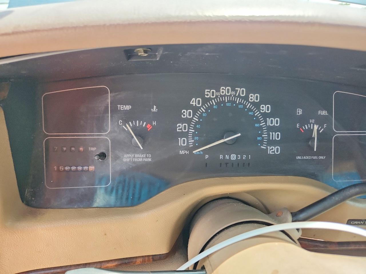 1995 Buick Roadmaster Estate Two Tone vin: 1G4BR82P8SR416654