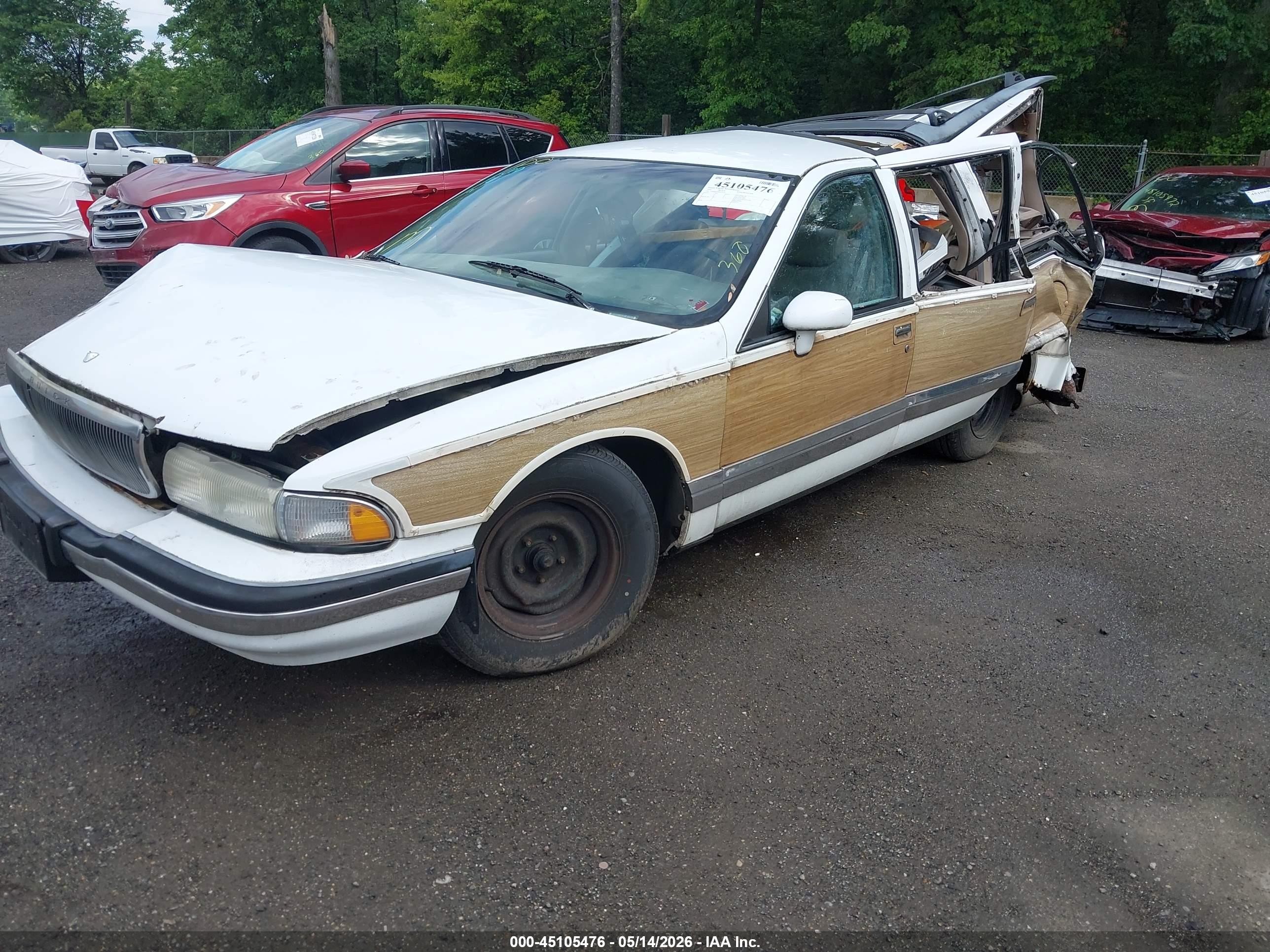 1994 Buick Roadmaster Estate Белый vin: 1G4BR82P9RR438799