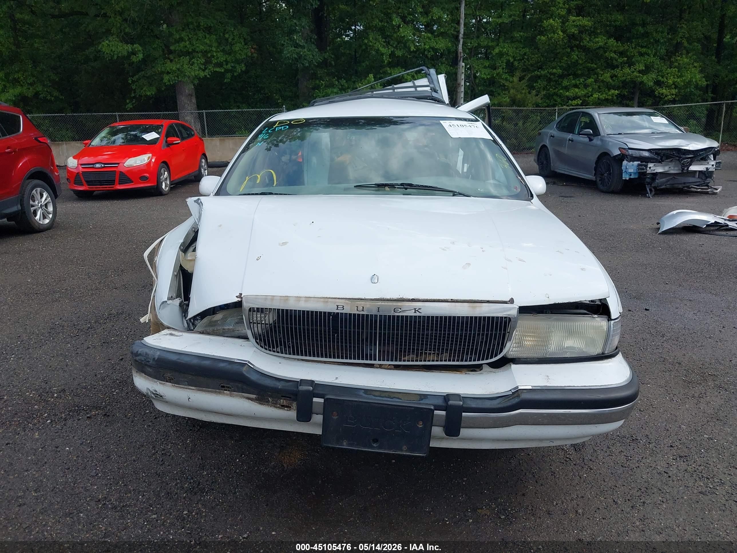 1994 Buick Roadmaster Estate Белый vin: 1G4BR82P9RR438799