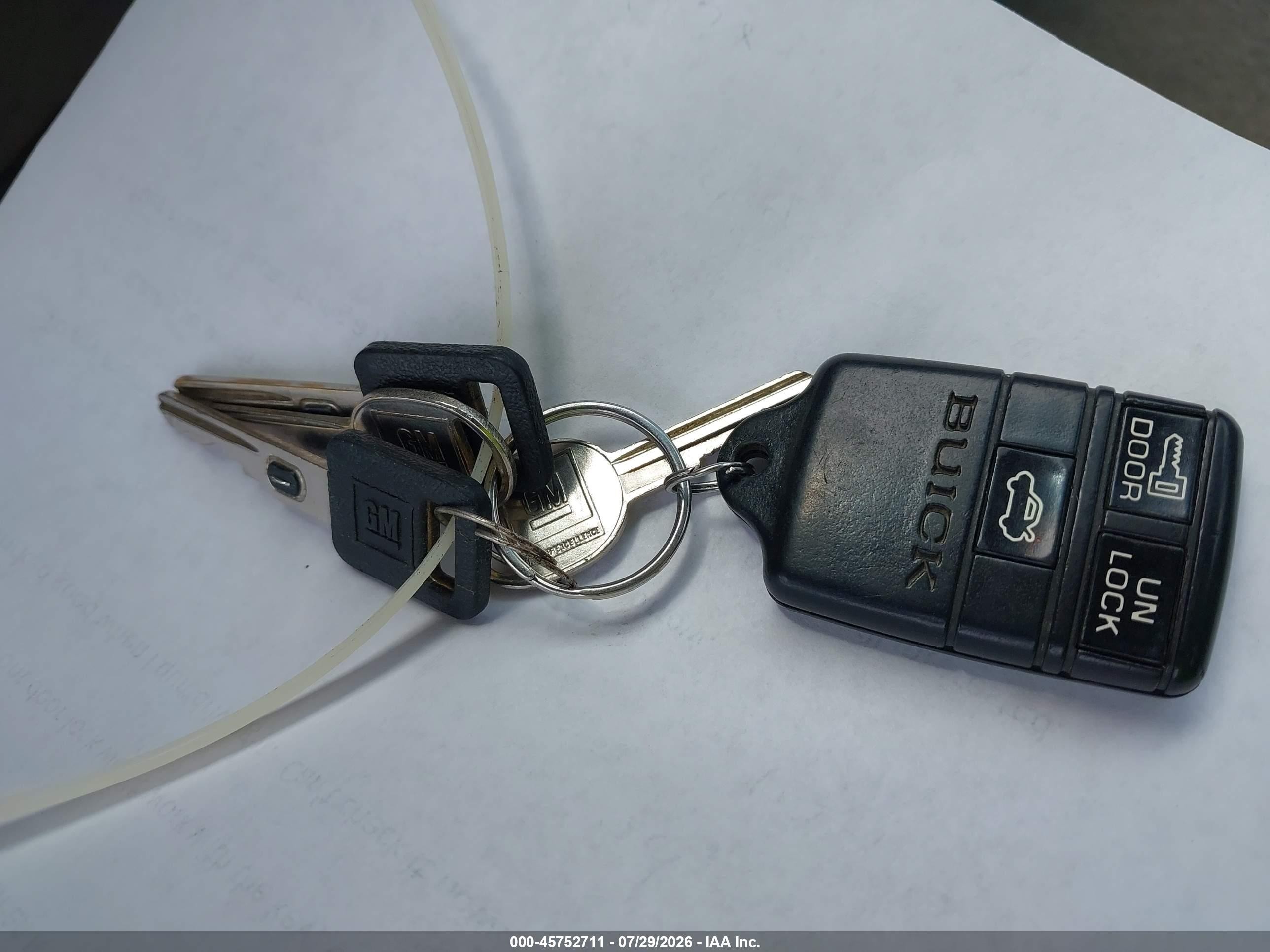 1996 Buick Roadmaster Limited Silver vin: 1G4BT52P0TR404256